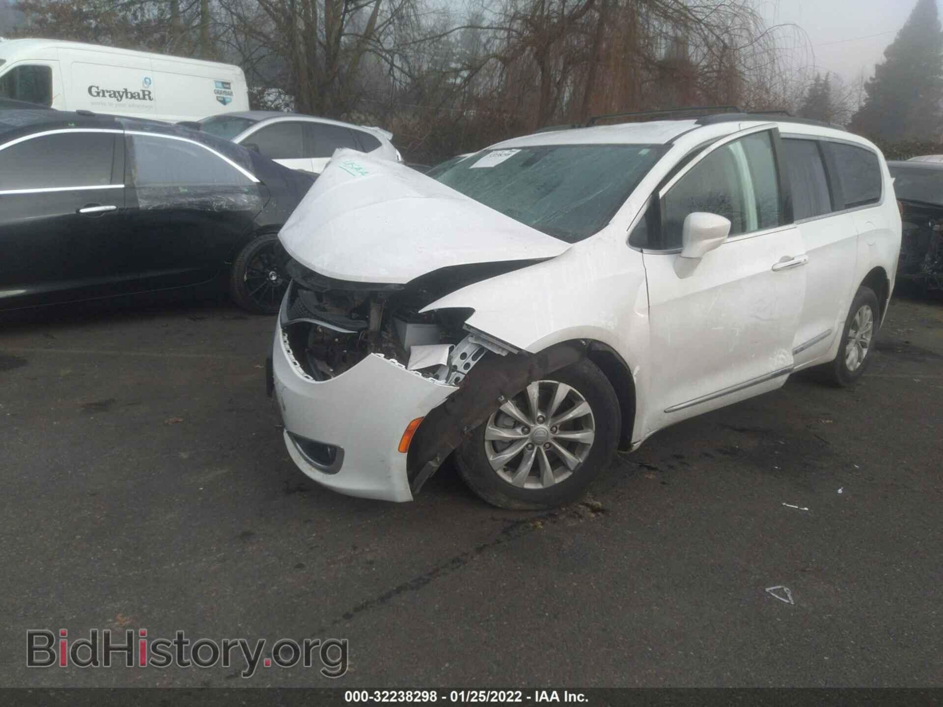 2017 CHRYSLER PACIFICA - VIN: 2C4RC1BGXHR613078 - Фото 2