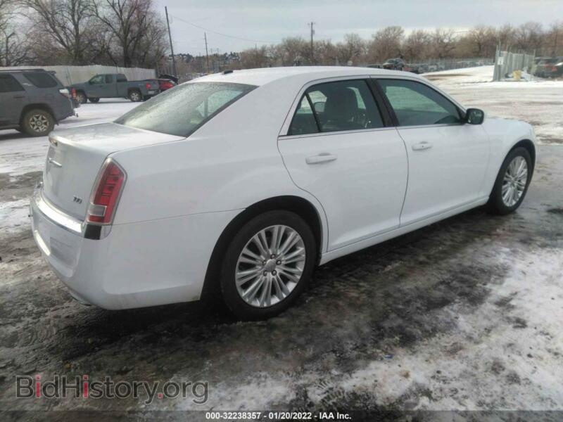 2014 Chrysler 300 (VIN 2C3CCARG5EH249430) — фото 4 из 11