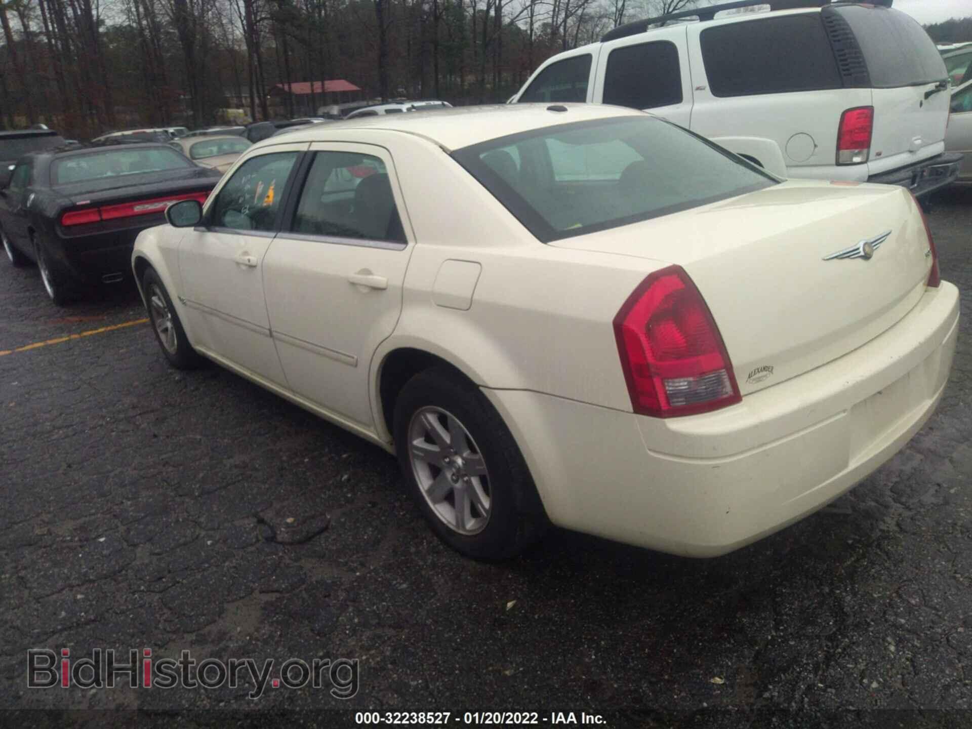 2007 CHRYSLER 300 - VIN: 2C3LA43R37H626373 - Фото 3