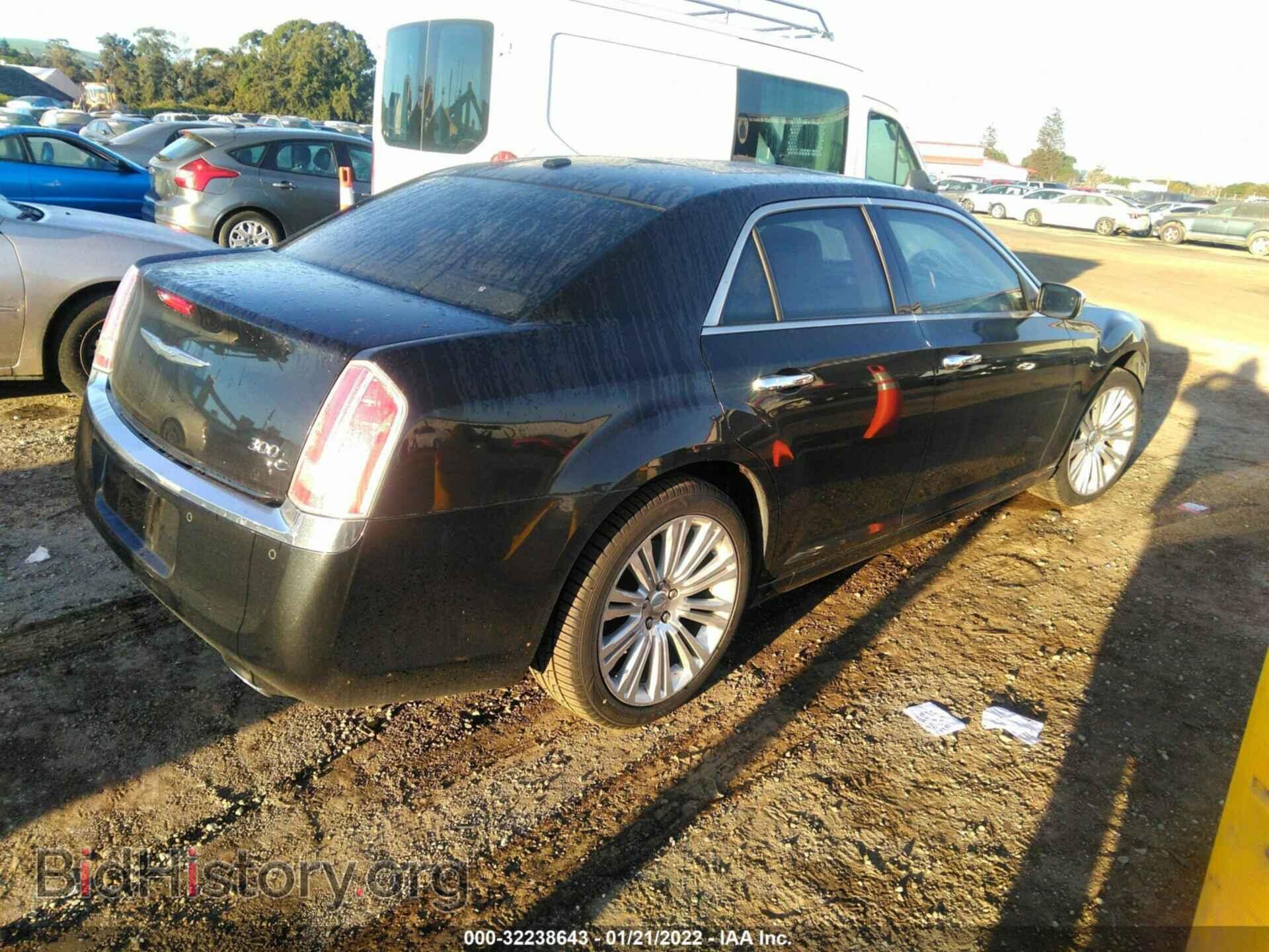 2011 CHRYSLER 300 - VIN: 2C3CA6CT8BH560659 - Фото 4