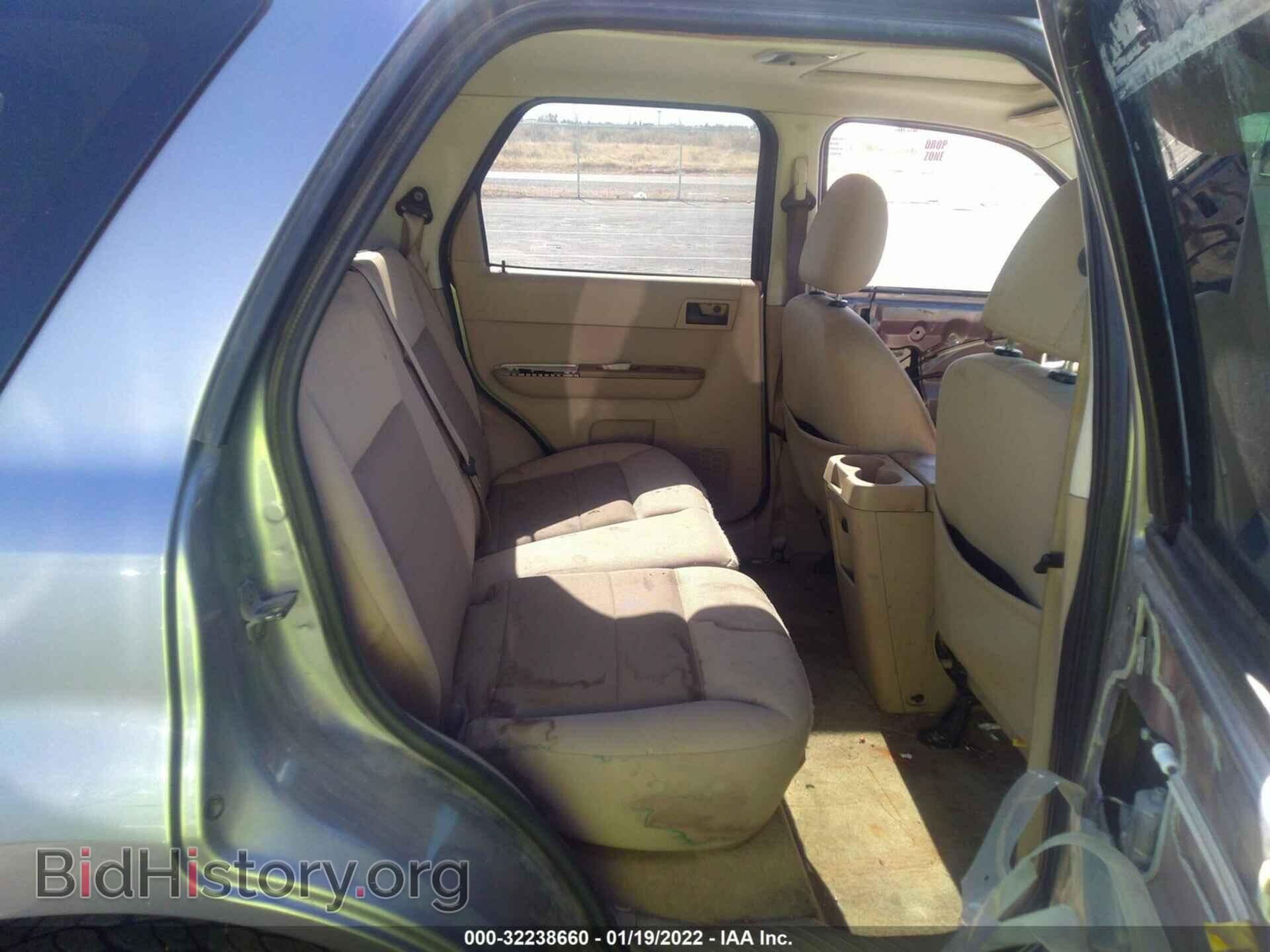 2008 FORD ESCAPE - VIN: 1FMCU03128KD07977 - Фото 8
