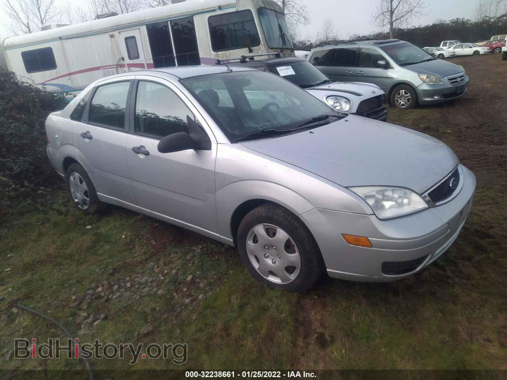 Photo 1FAFP34NX6W190737 - FORD FOCUS 2006