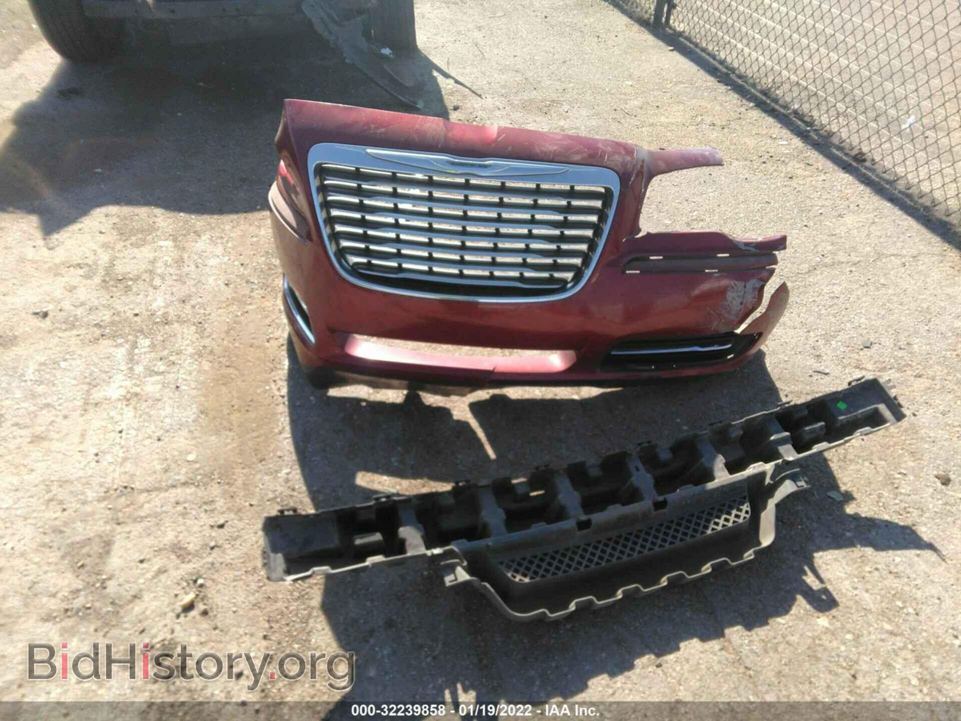 2014 CHRYSLER 300 - VIN: 2C3CCAAG2EH372968 - Фото 12