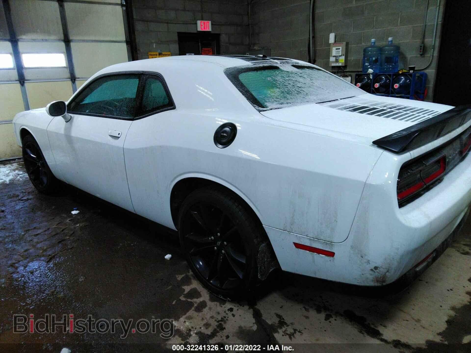 2018 DODGE CHALLENGER - VIN: 2C3CDZAG8JH334585 - Photo 2