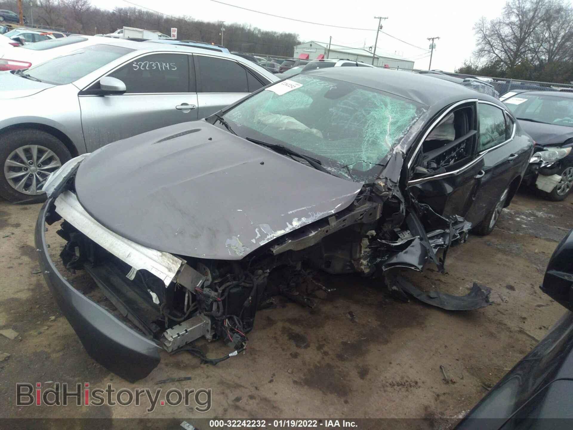 2016 CHRYSLER 200 - VIN: 1C3CCCAB5GN103180 - Фото 2