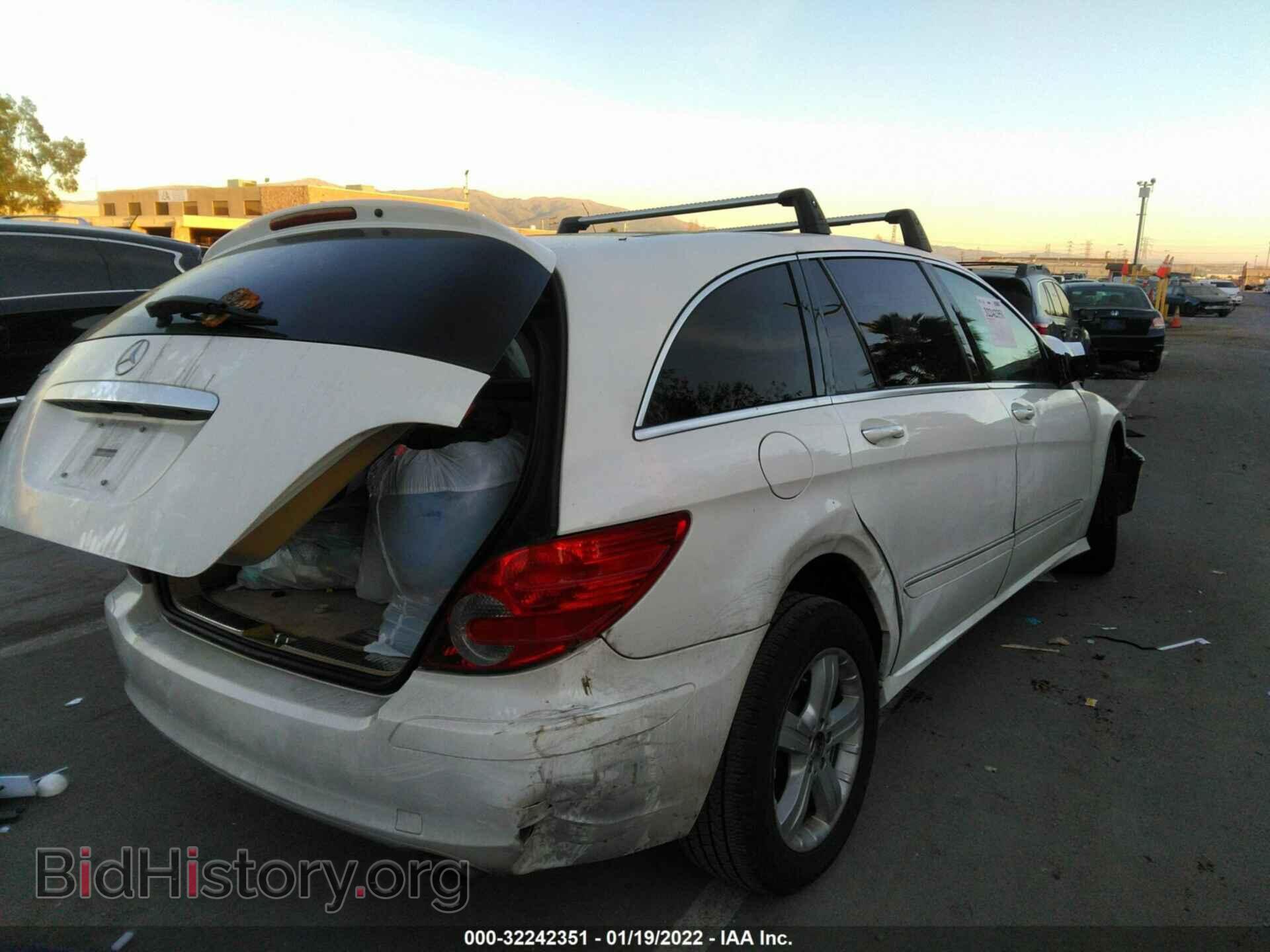 2007 MERCEDES-BENZ R-CLASS - VIN: 4JGCB65E47A055694 - Фото 4