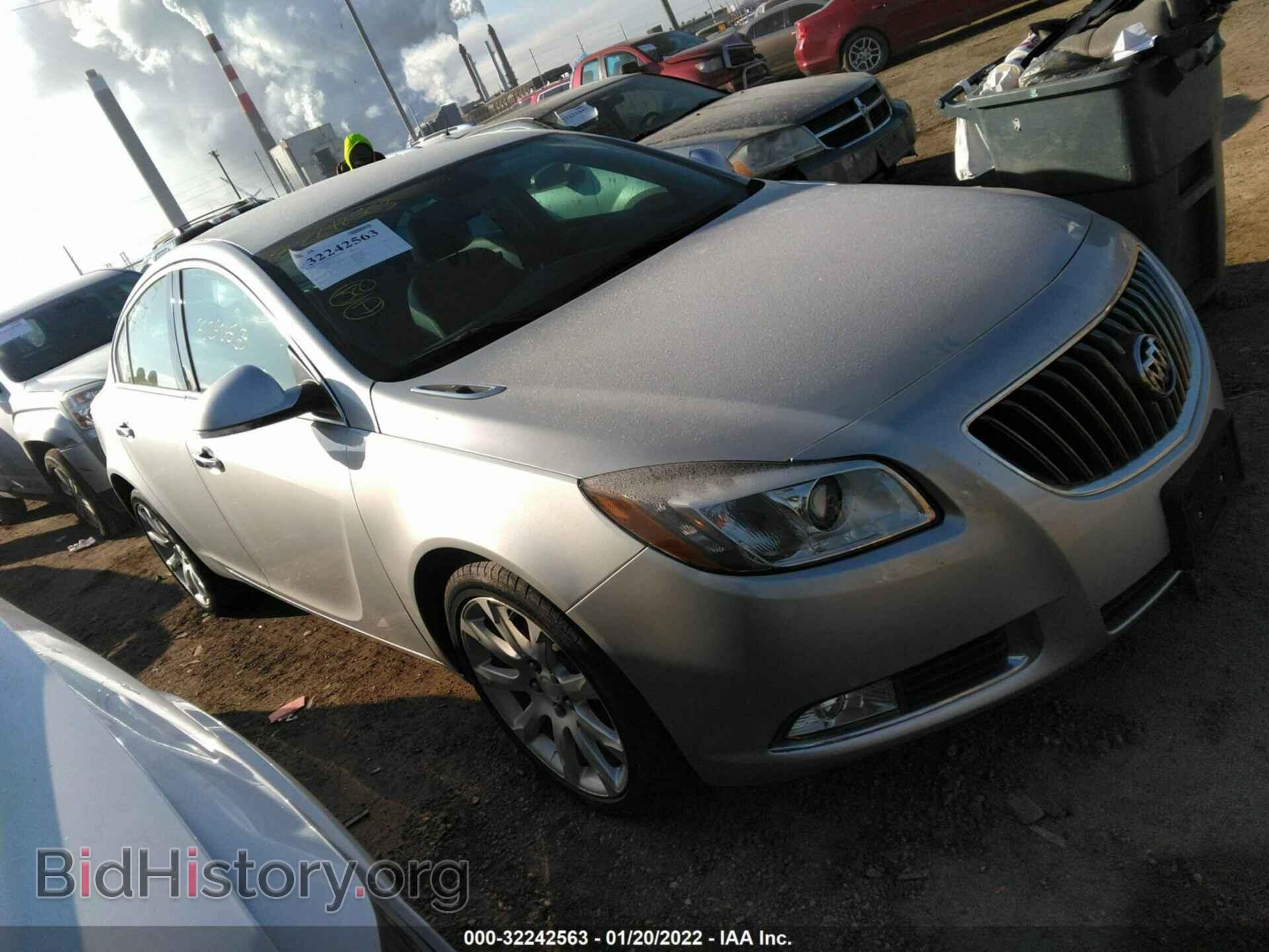 Photo 2G4GU5GV0D9217802 - BUICK REGAL 2013