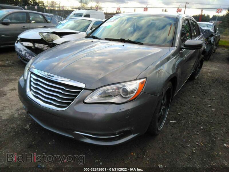 2013 Chrysler 200 (VIN 1C3CCBAB6DN639903) — photo 2 of 10