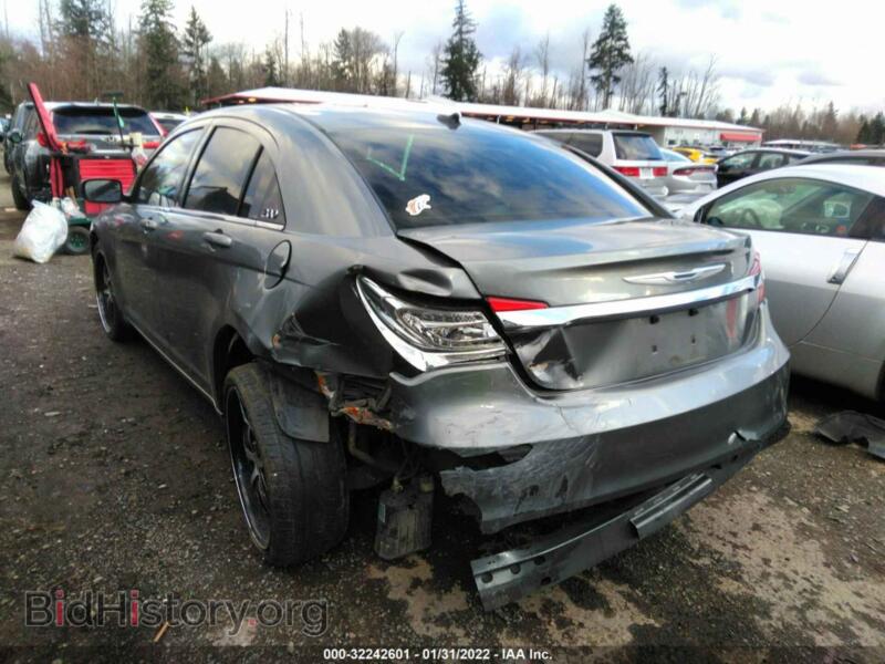 2013 Chrysler 200 (VIN 1C3CCBAB6DN639903) — photo 3 of 10