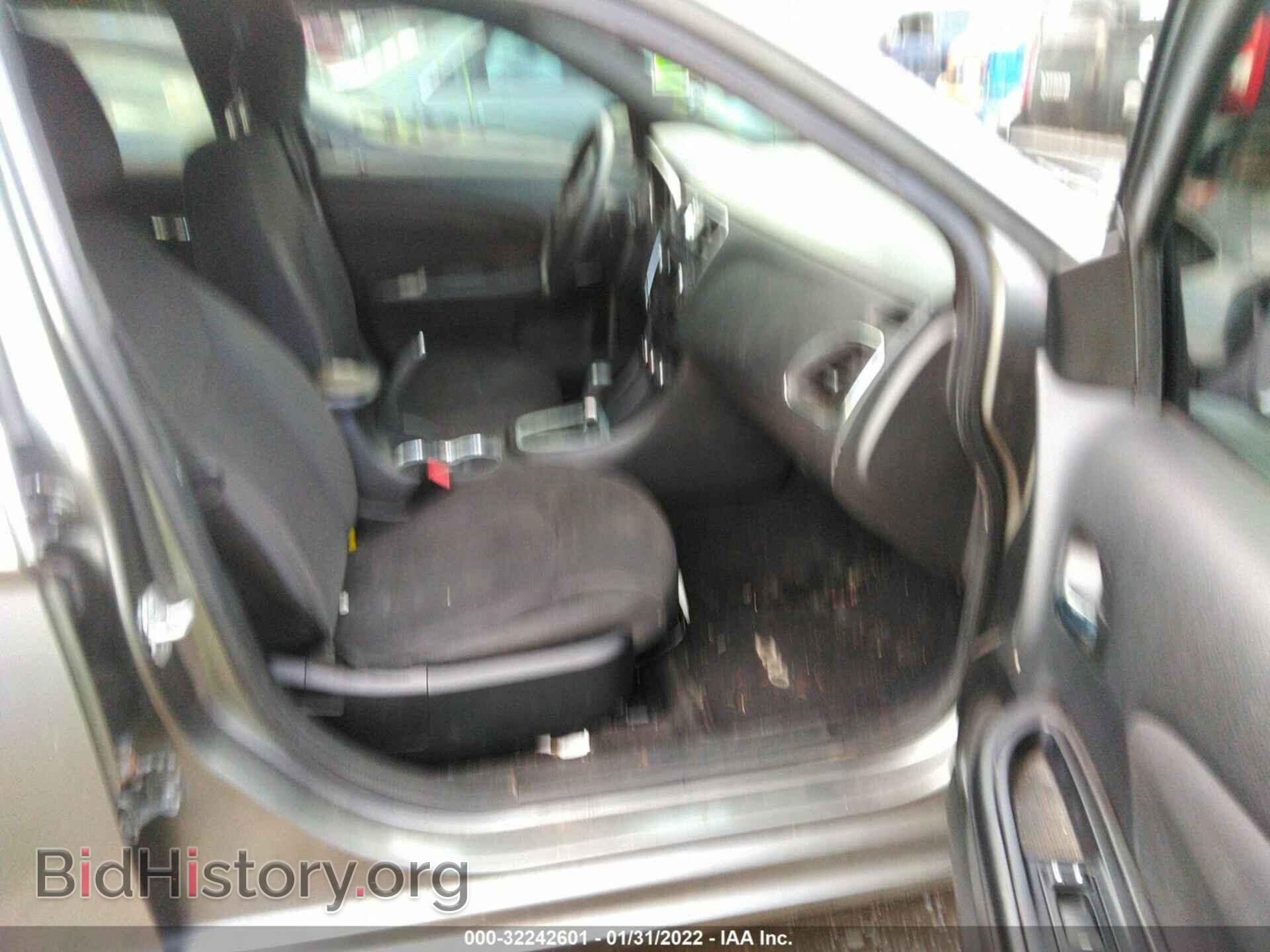 2013 CHRYSLER 200 - VIN: 1C3CCBAB6DN639903 - Фото 5