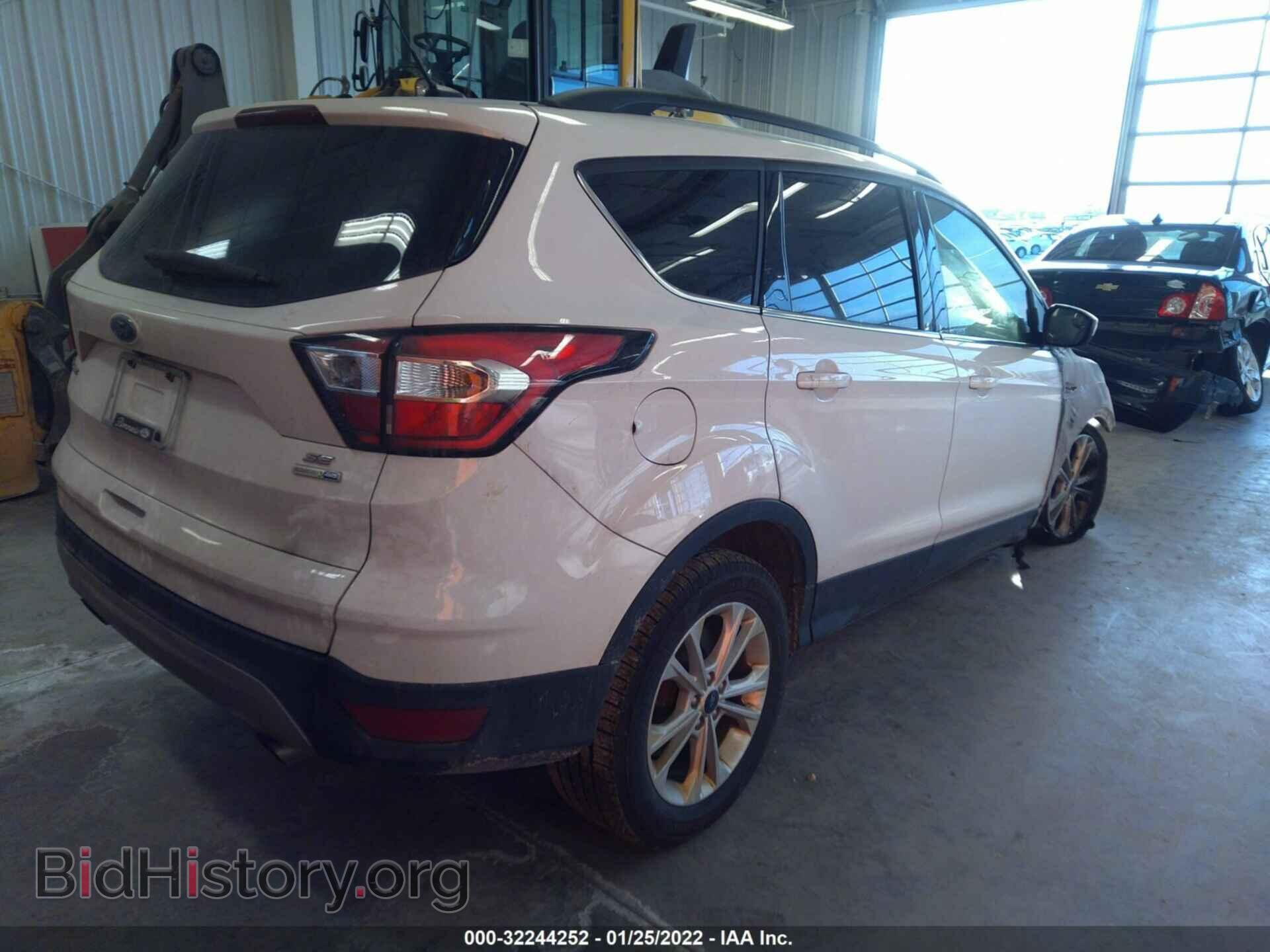 2018 FORD ESCAPE - VIN: 1FMCU9GD3JUC07048 - Фото 4