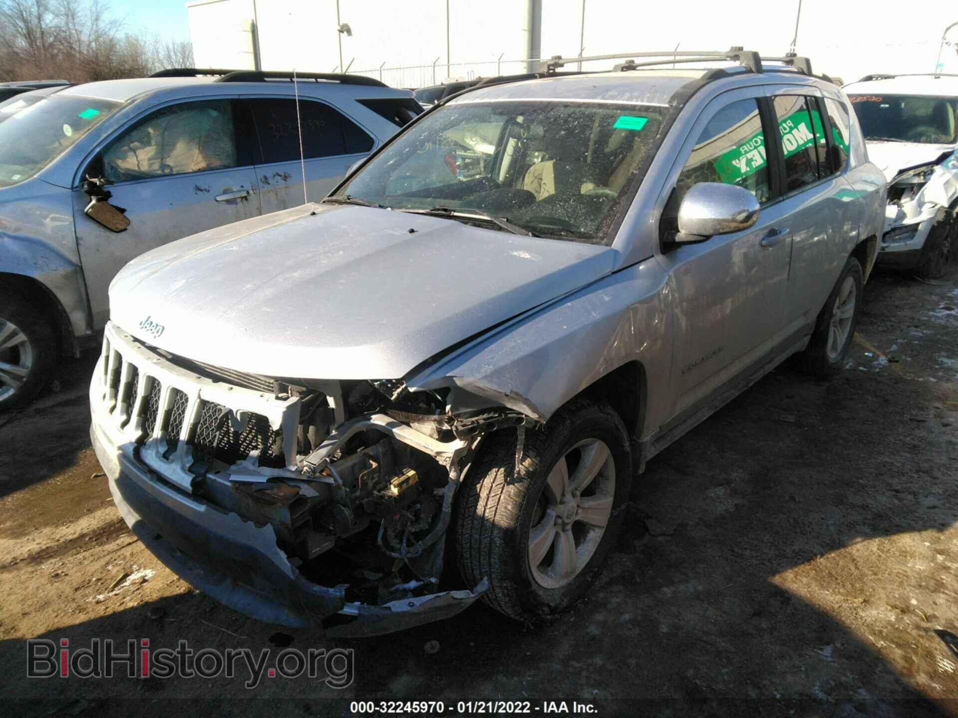 2014 JEEP COMPASS - VIN: 1C4NJDBB3ED569403 - Photo 2