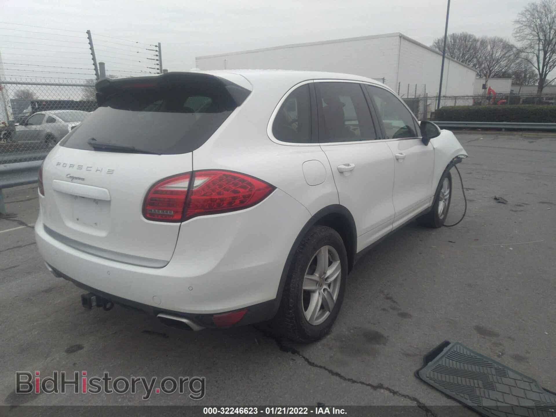 2012 PORSCHE CAYENNE - VIN: WP1AA2A21CLA09594 - Photo 4
