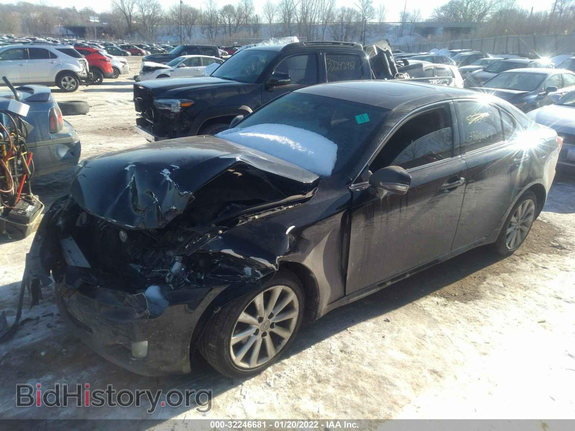 2009 LEXUS IS 250 - VIN: JTHCK262995028275 - Фото 2
