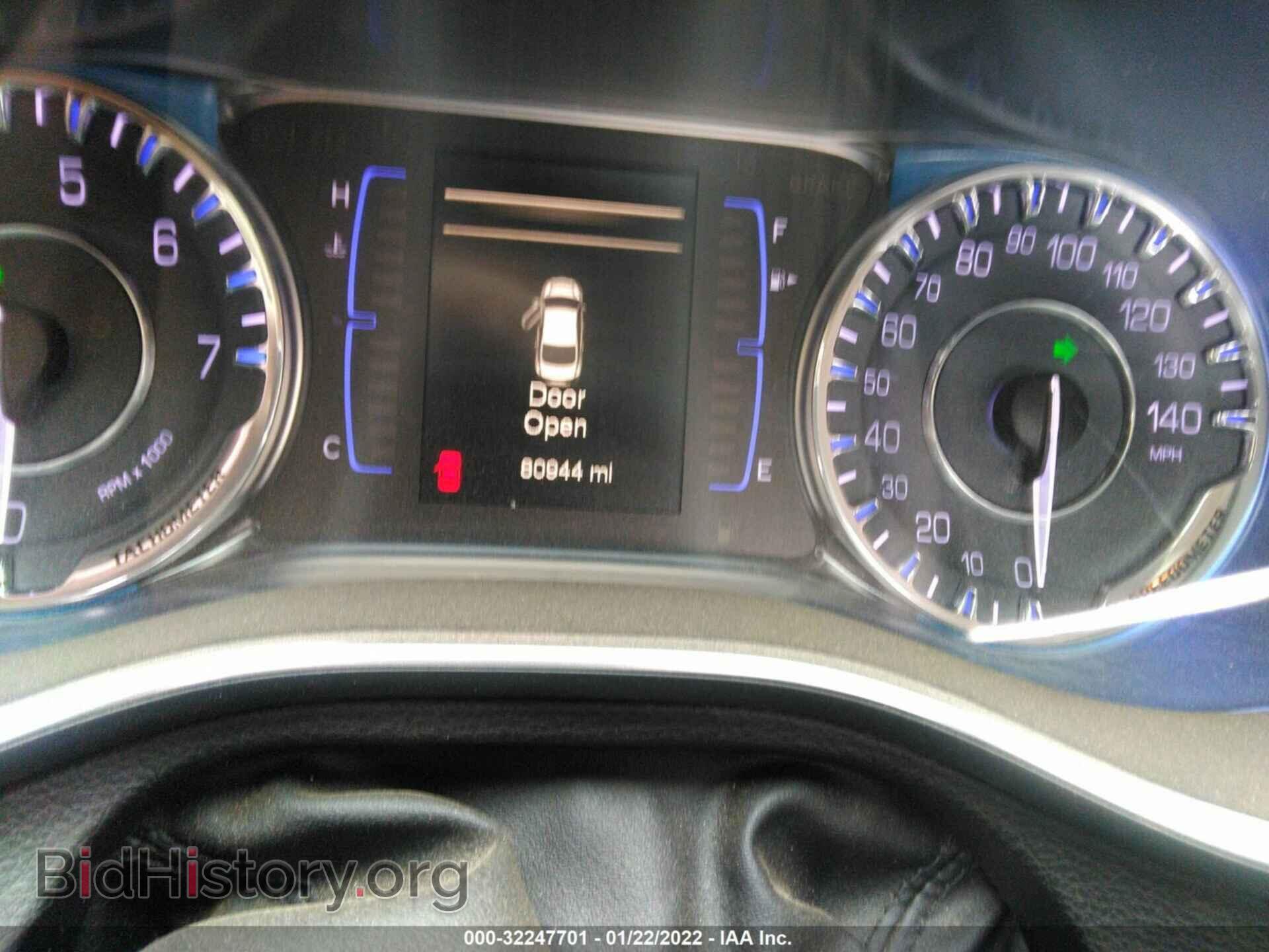 2016 CHRYSLER 200 - VIN: 1C3CCCAB8GN191674 - Фото 7