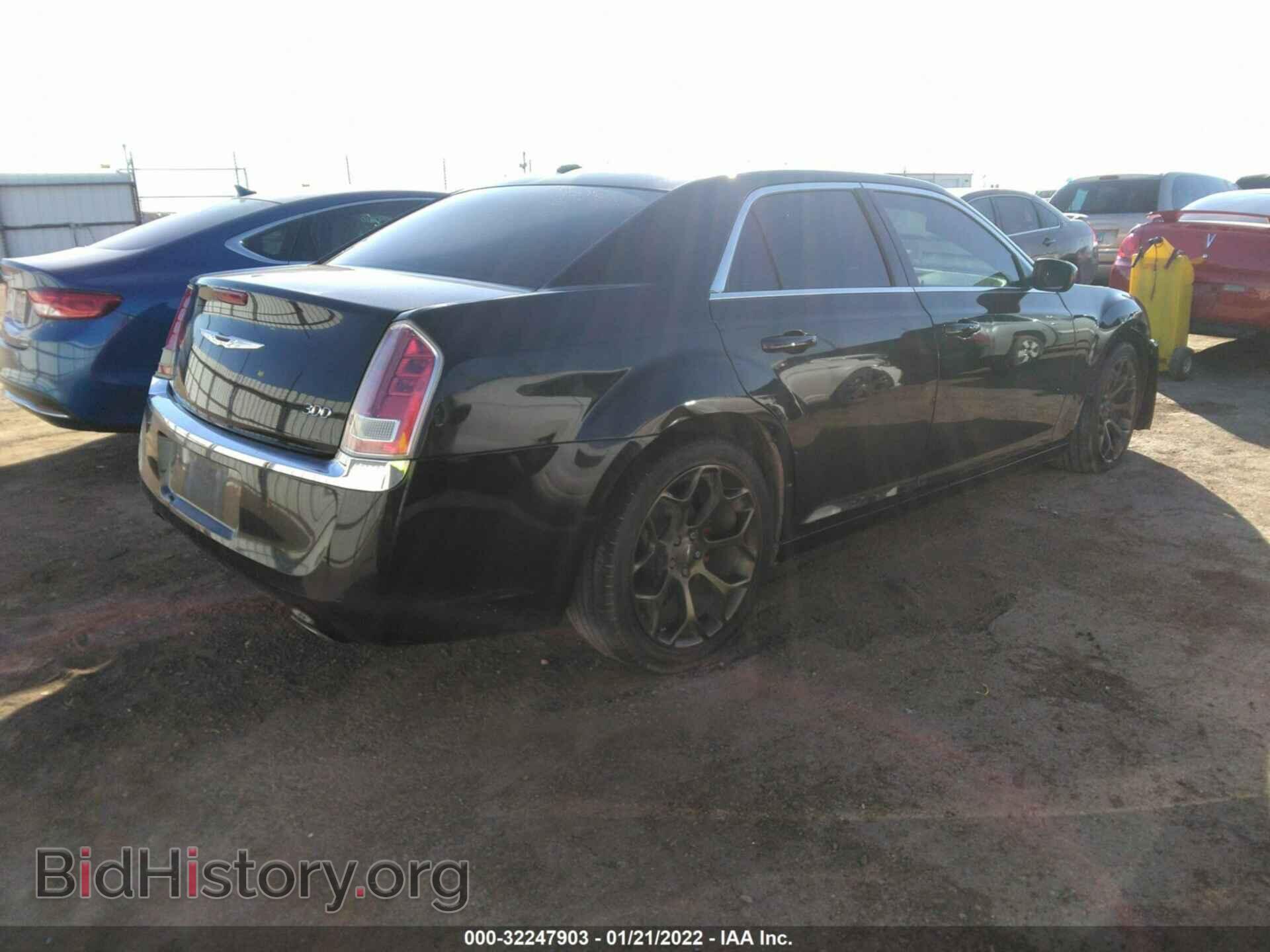 2012 CHRYSLER 300 - VIN: 2C3CCAAG1CH213713 - Фото 4