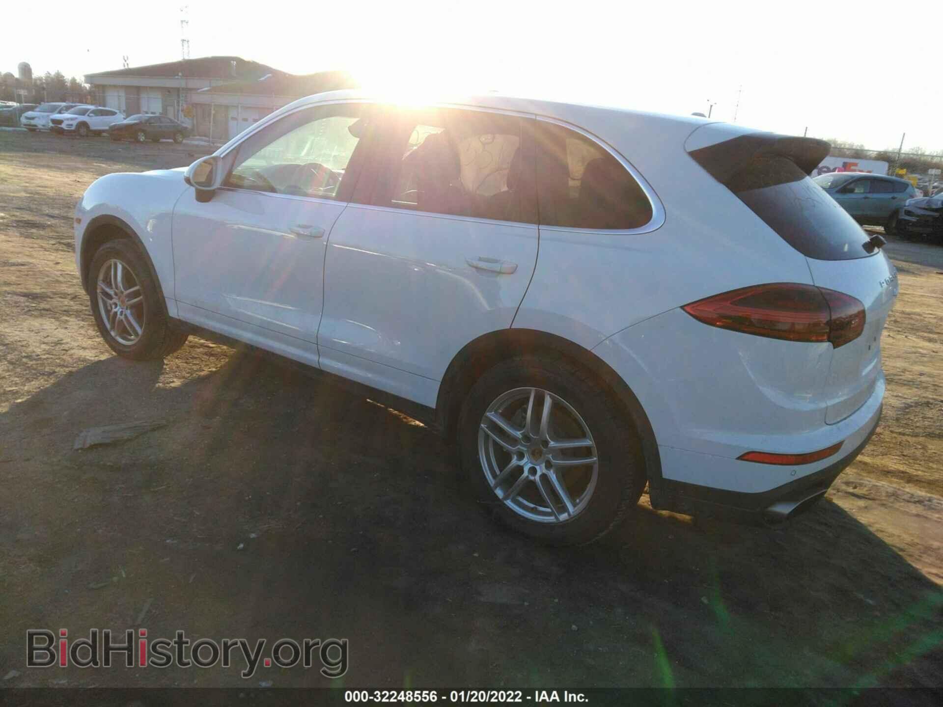2016 PORSCHE CAYENNE - VIN: WP1AA2A25GKA11005 - Фото 3