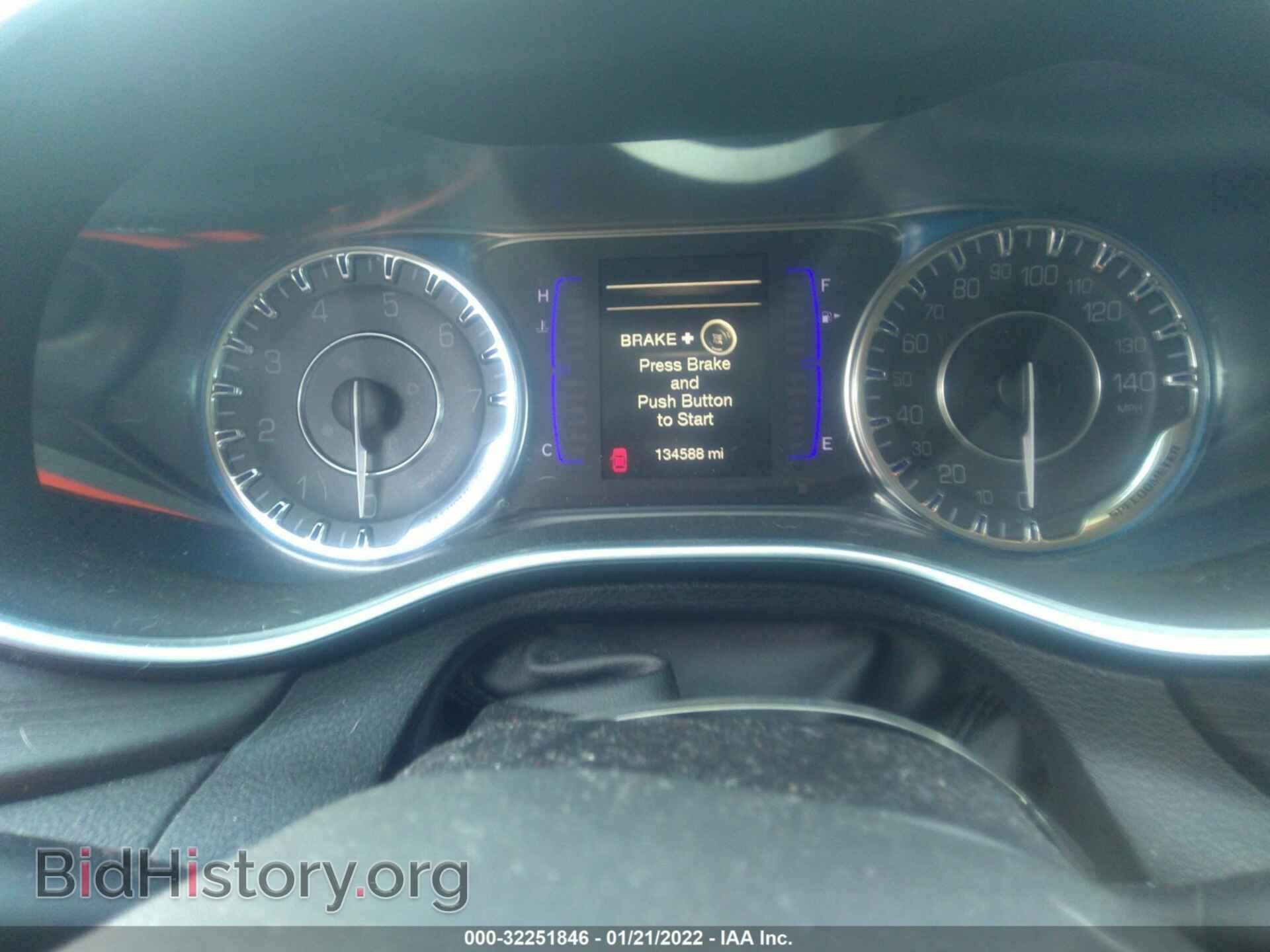 2016 CHRYSLER 200 - VIN: 1C3CCCAB4GN160132 - Фото 6
