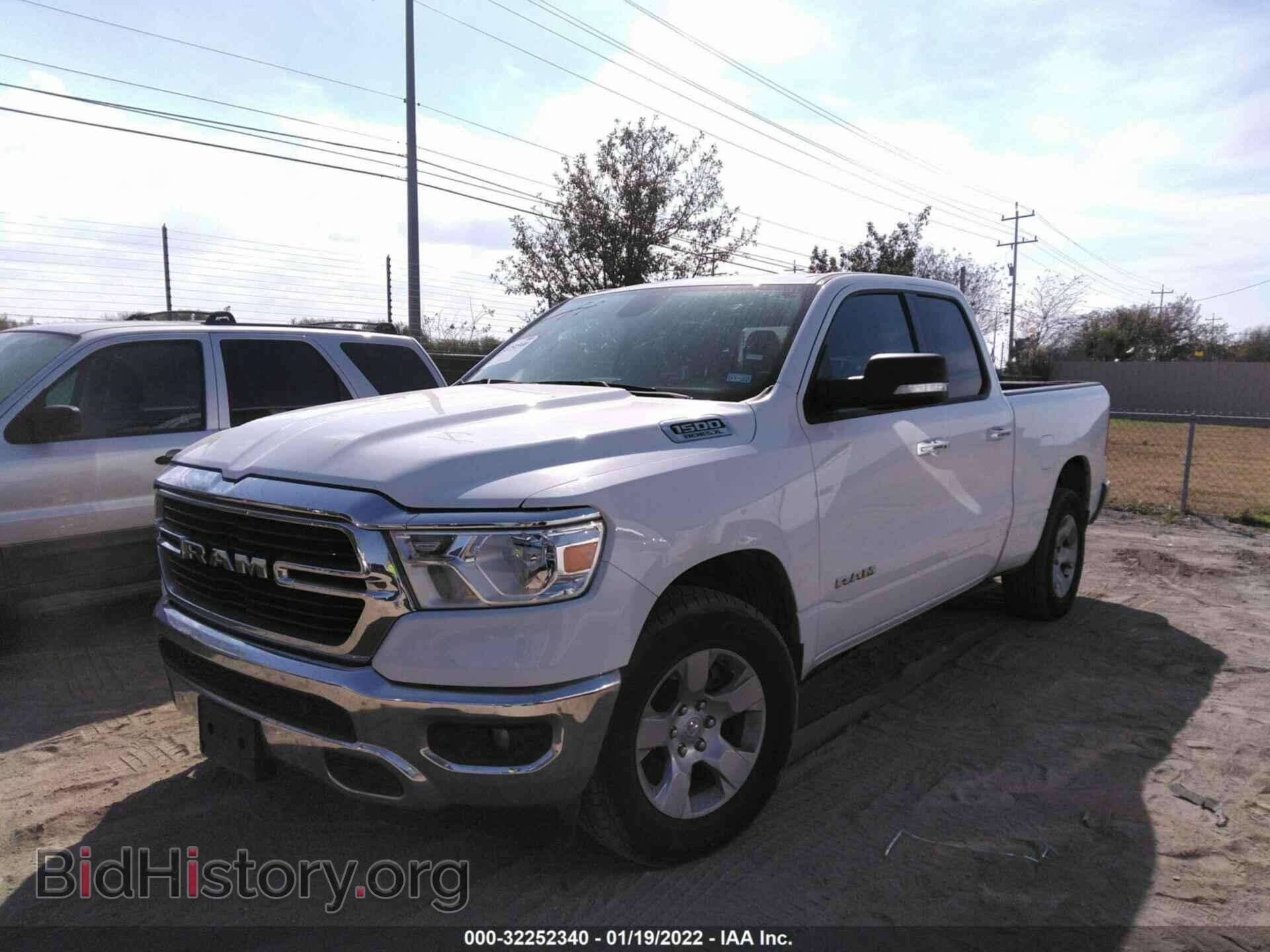 2020 RAM 1500 - VIN: 1C6RREBT2LN294761 - Фото 2