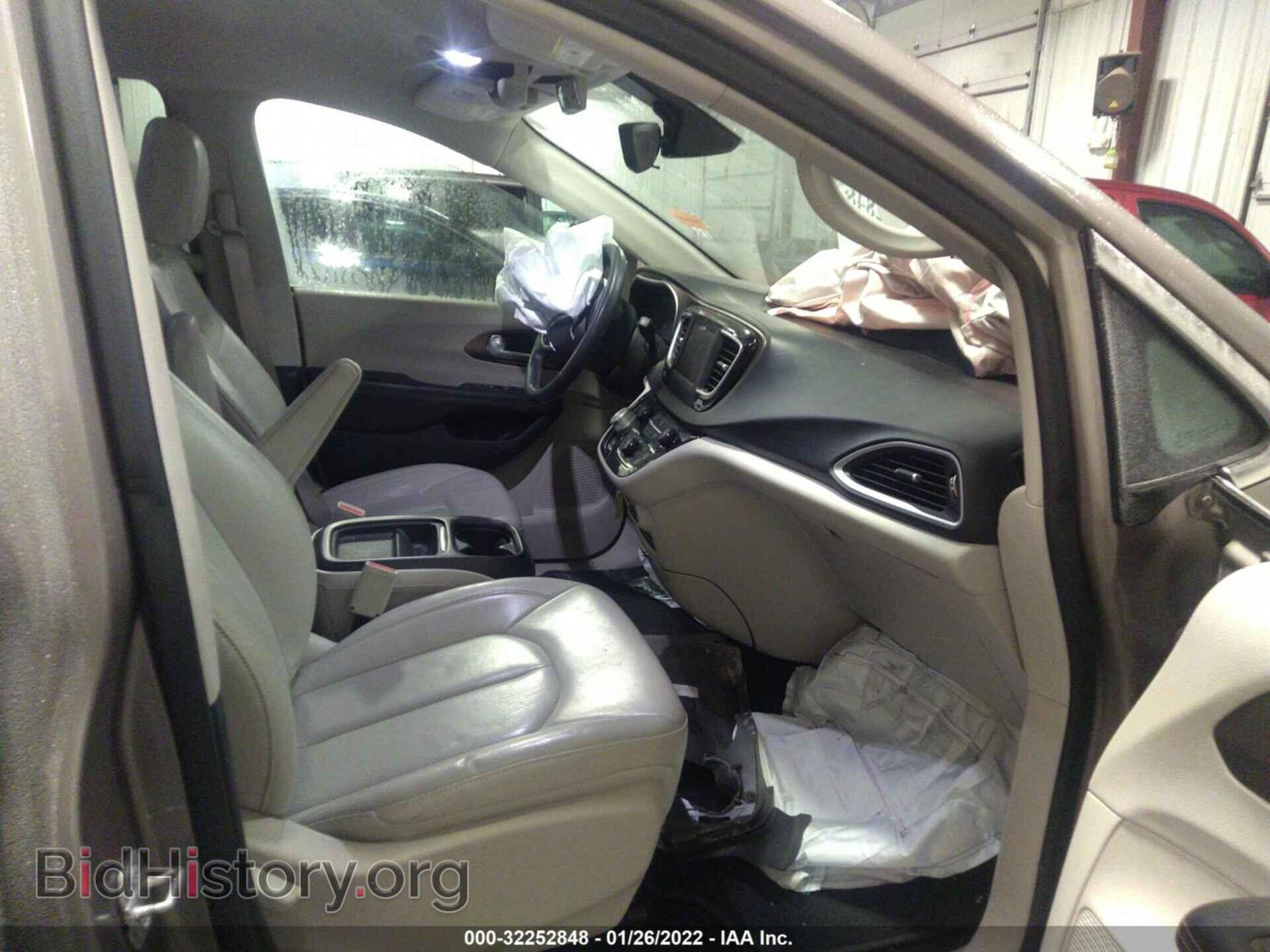 2018 CHRYSLER PACIFICA - VIN: 2C4RC1BG7JR158874 - Photo 5