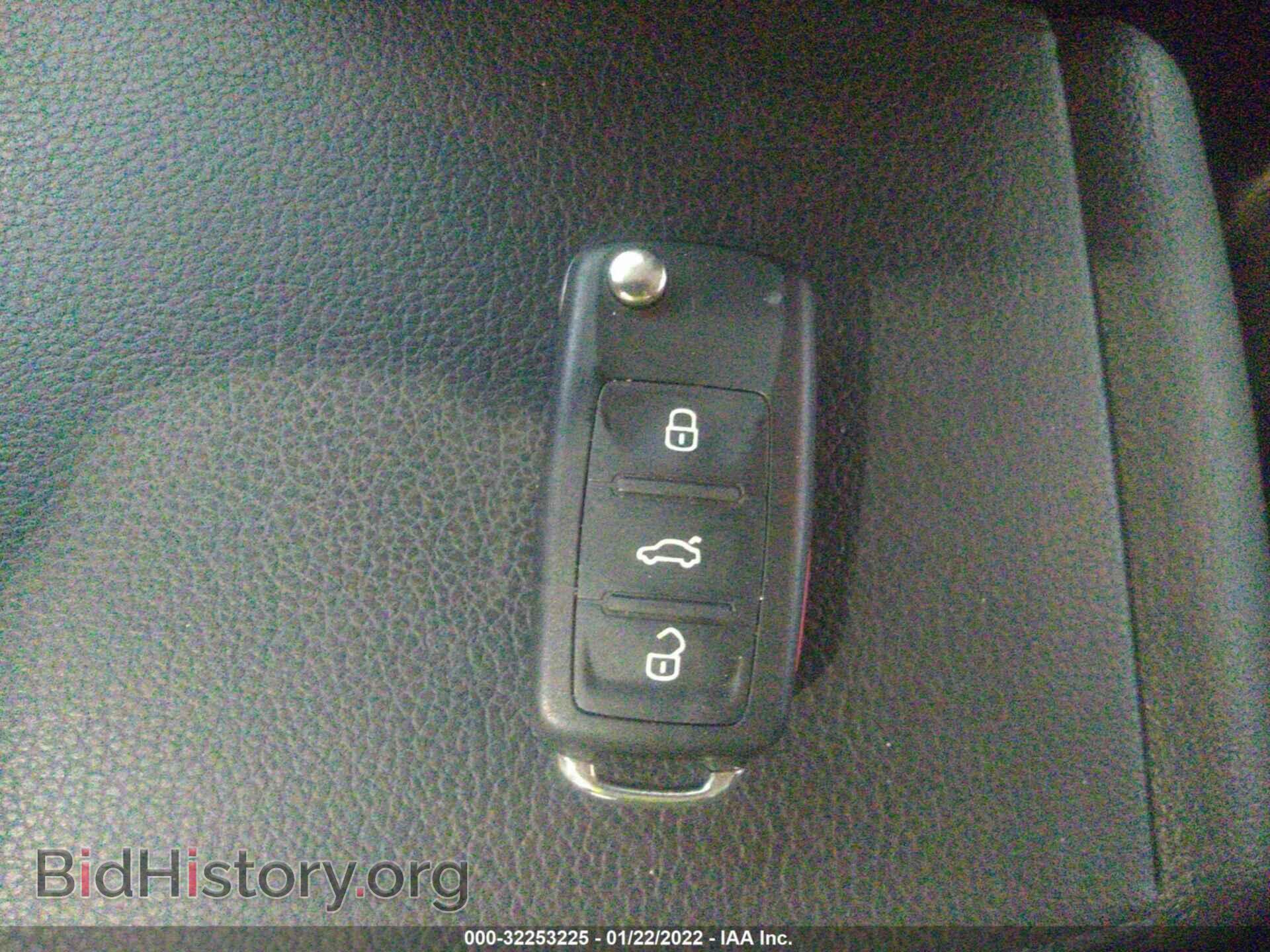 2017 VOLKSWAGEN JETTA - VIN: 3VWDB7AJ4HM330077 - Фото 11