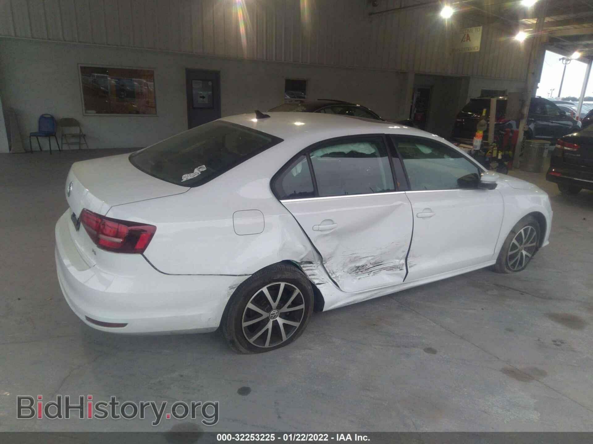 2017 VOLKSWAGEN JETTA - VIN: 3VWDB7AJ4HM330077 - Фото 6