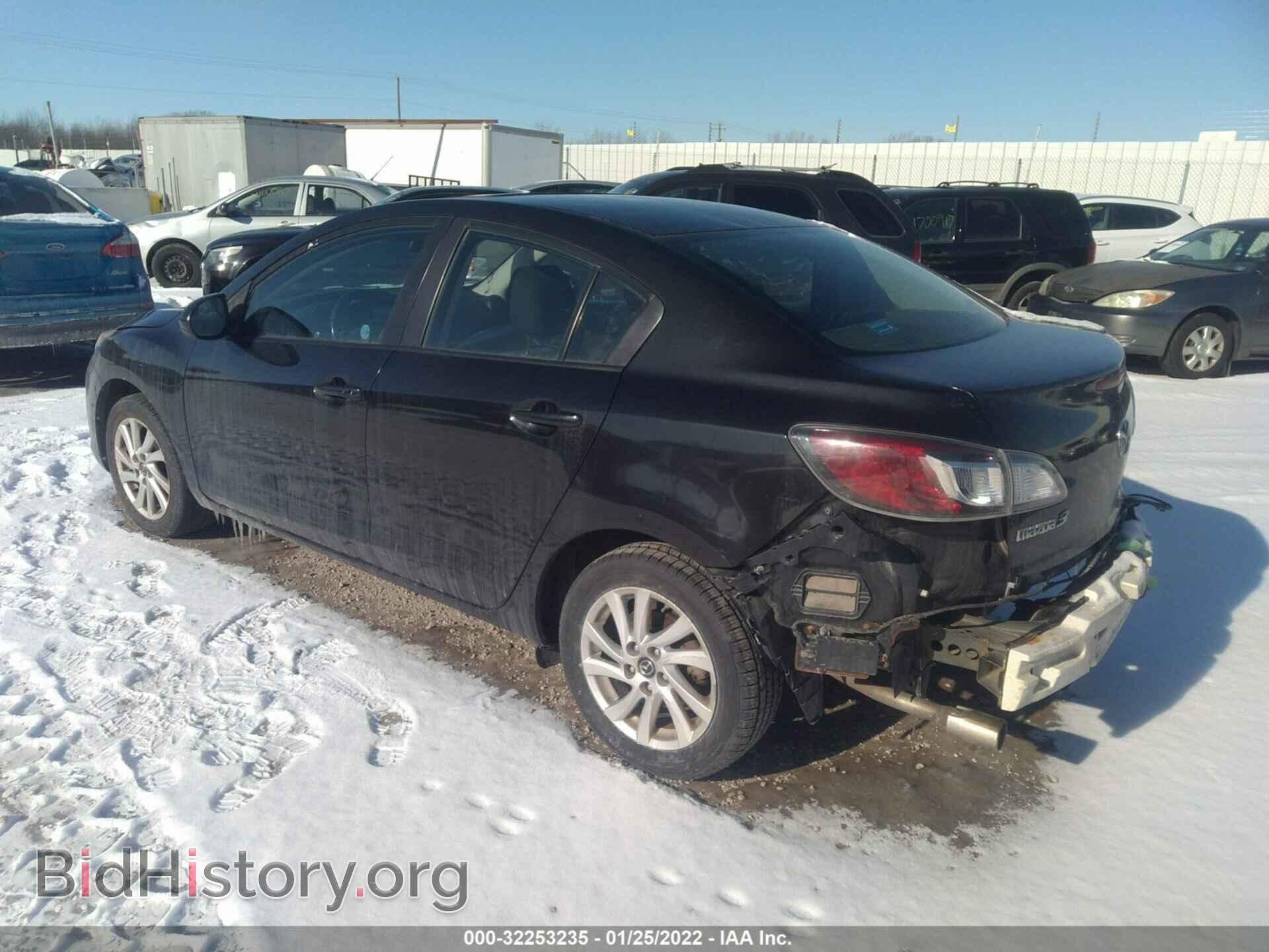 2013 MAZDA MAZDA3 - VIN: JM1BL1V79D1742375 - Фото 3