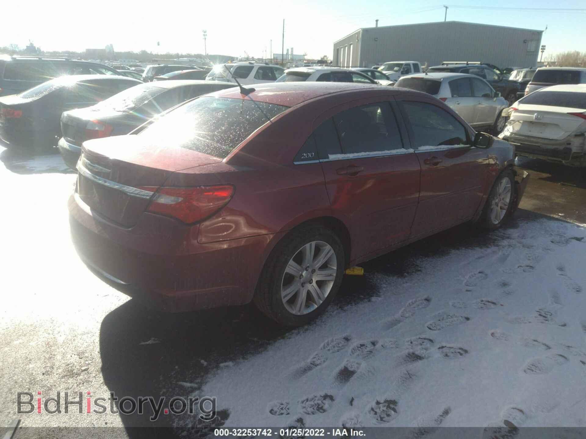 2013 CHRYSLER 200 - VIN: 1C3CCBBB4DN666340 - Фото 4