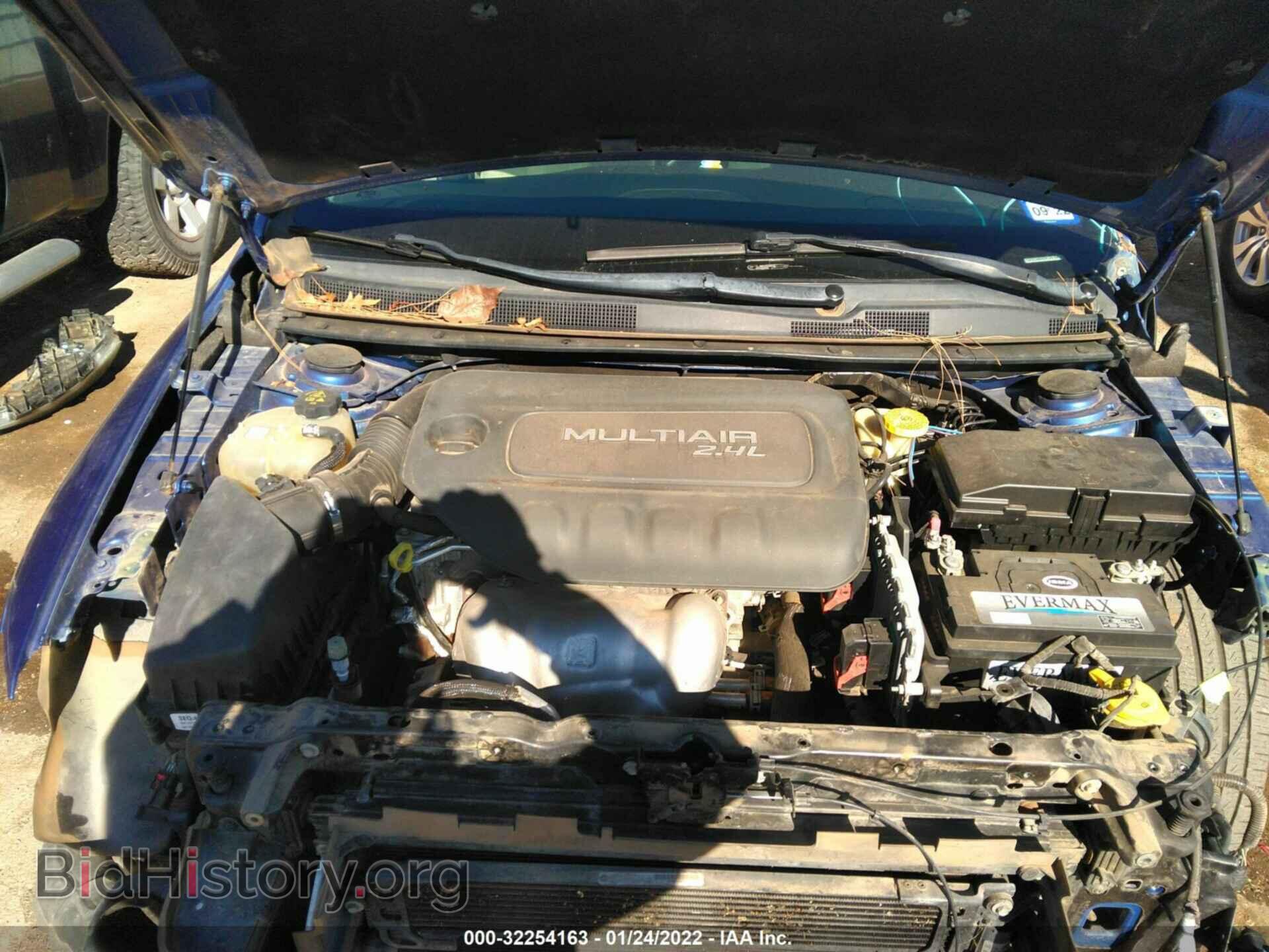2016 CHRYSLER 200 - VIN: 1C3CCCABXGN120184 - Photo 10