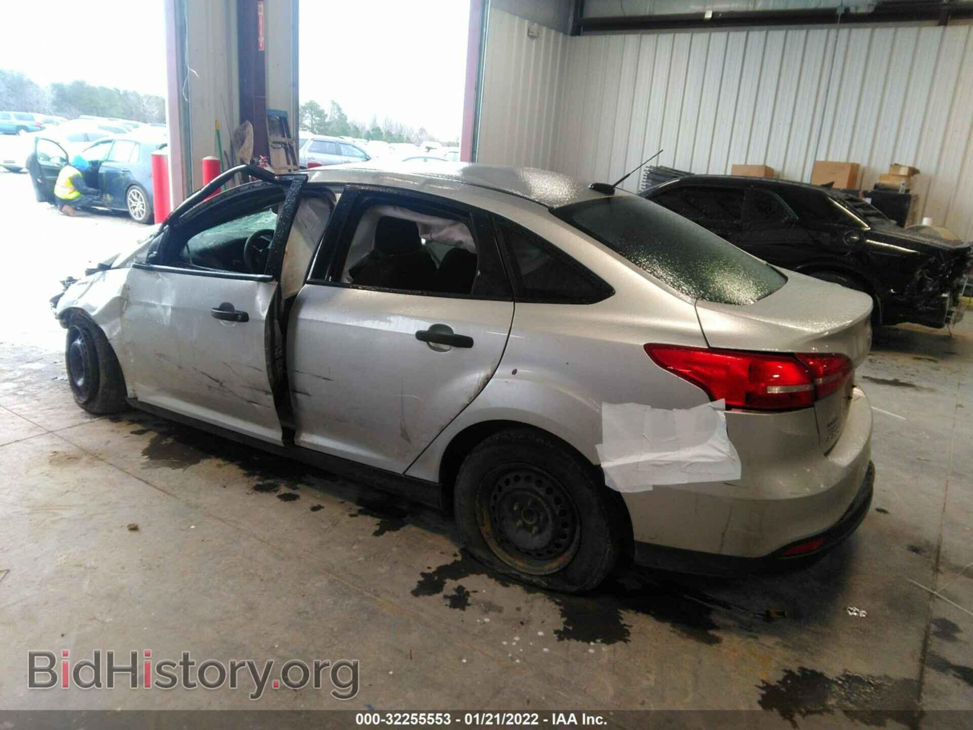 2017 FORD FOCUS - VIN: 1FADP3E22HL322499 - Фото 3