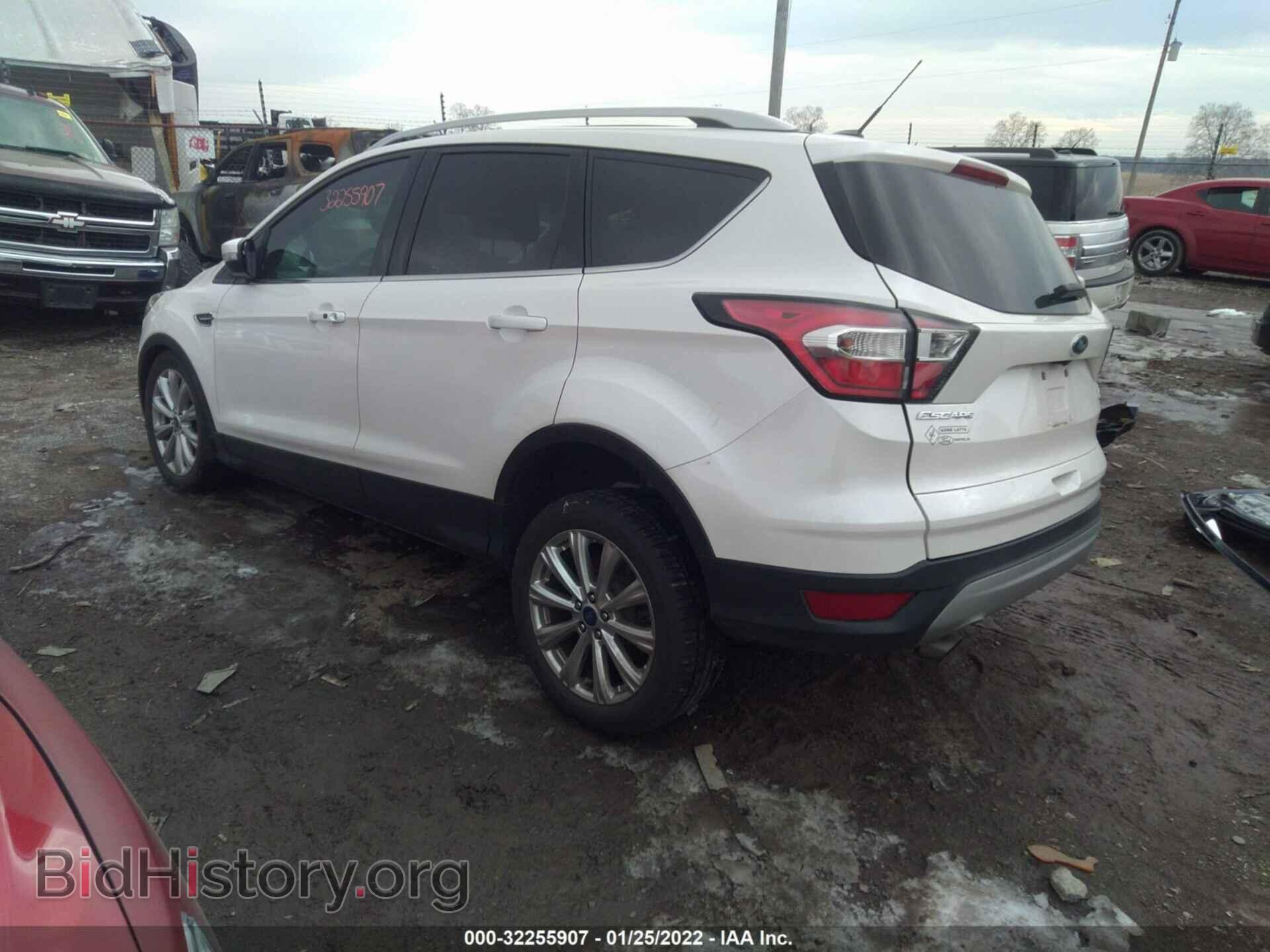 2017 FORD ESCAPE - VIN: 1FMCU9J93HUB85440 - Фото 3