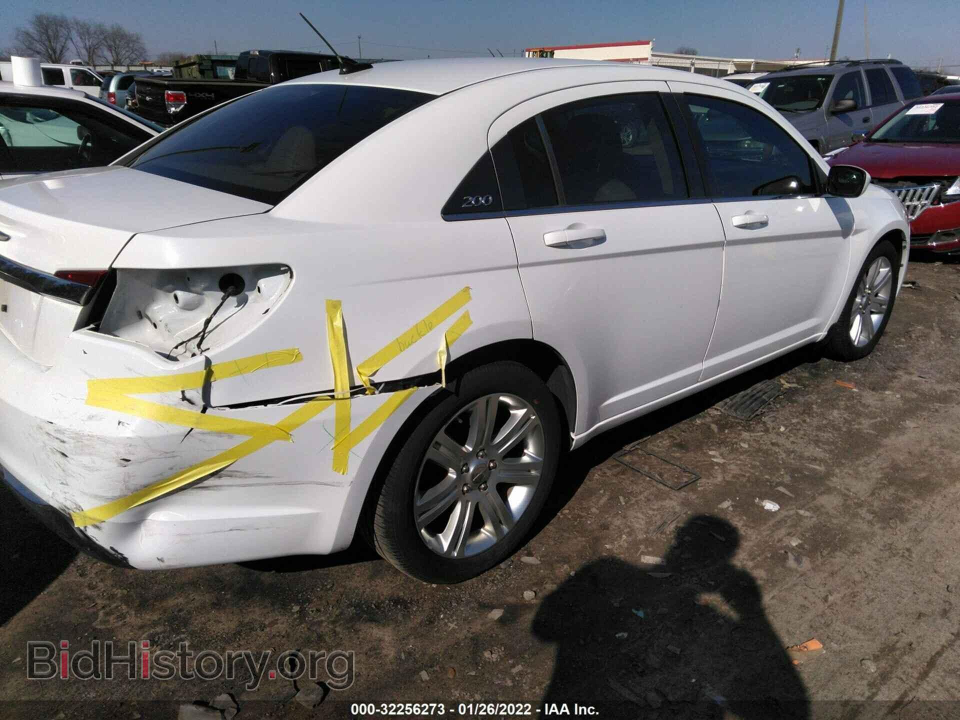 2013 CHRYSLER 200 - VIN: 1C3CCBAB5DN647569 - Фото 4