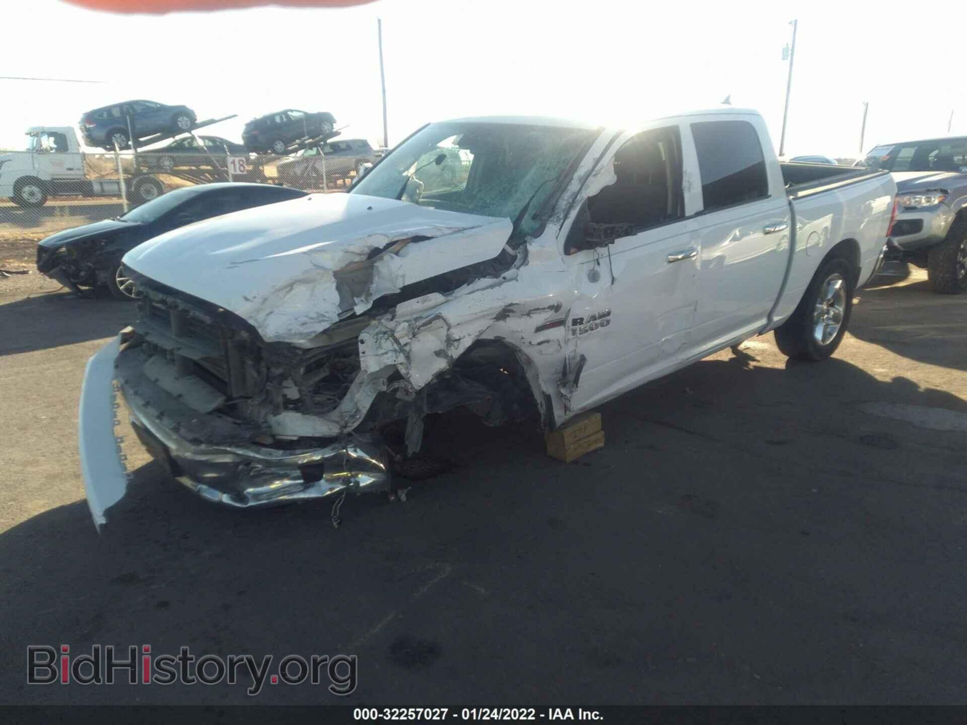 2015 RAM 1500 - VIN: 1C6RR7LM3FS728193 - Фото 2