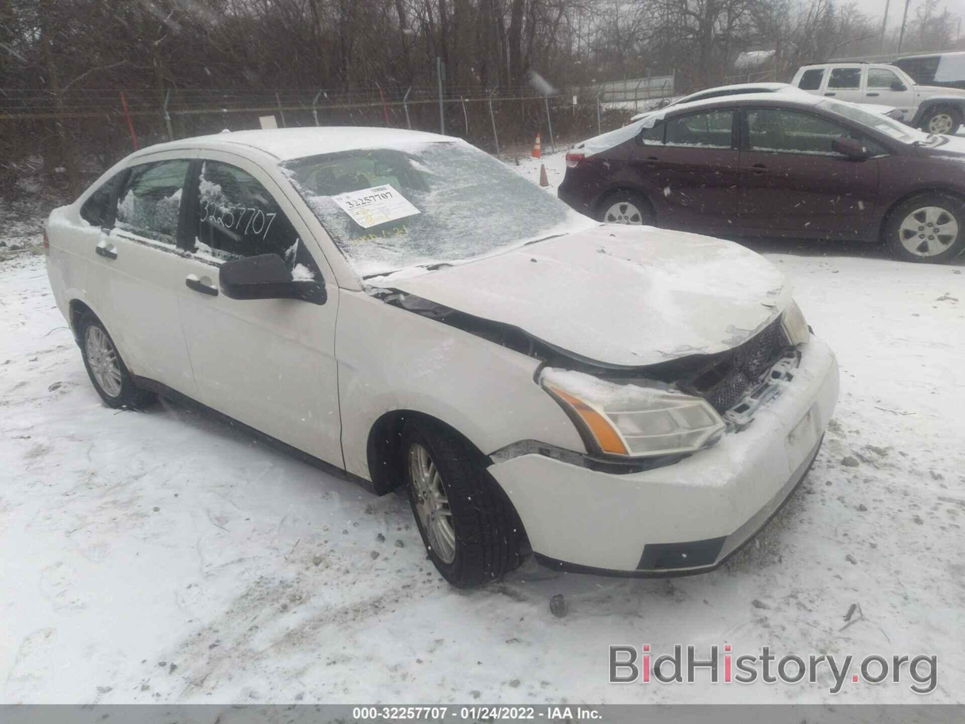 Photo 1FAHP35N19W261447 - FORD FOCUS 2009