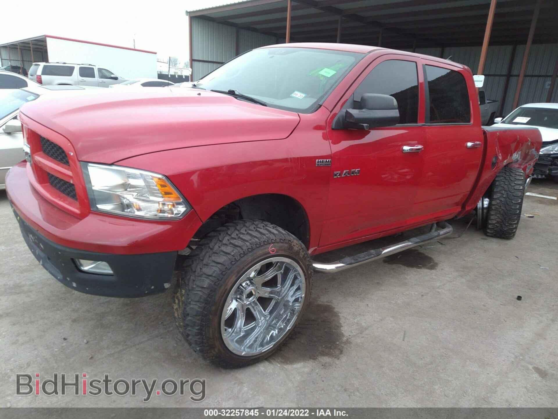 2010 DODGE RAM 1500 - VIN: 1D7RB1CT5AS126640 - Фото 2