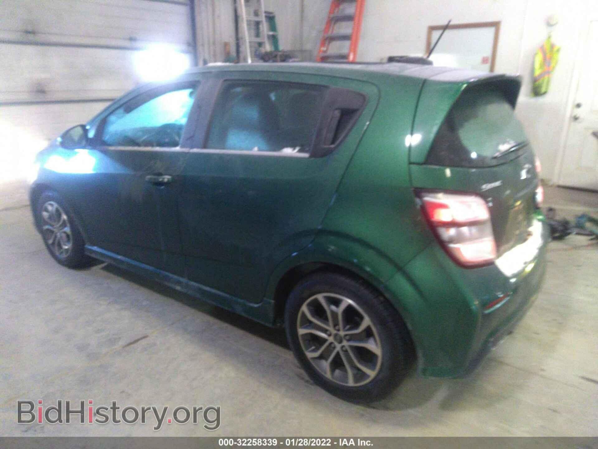 2018 CHEVROLET SONIC - VIN: 1G1JD6SH4J4128663 - Фото 3