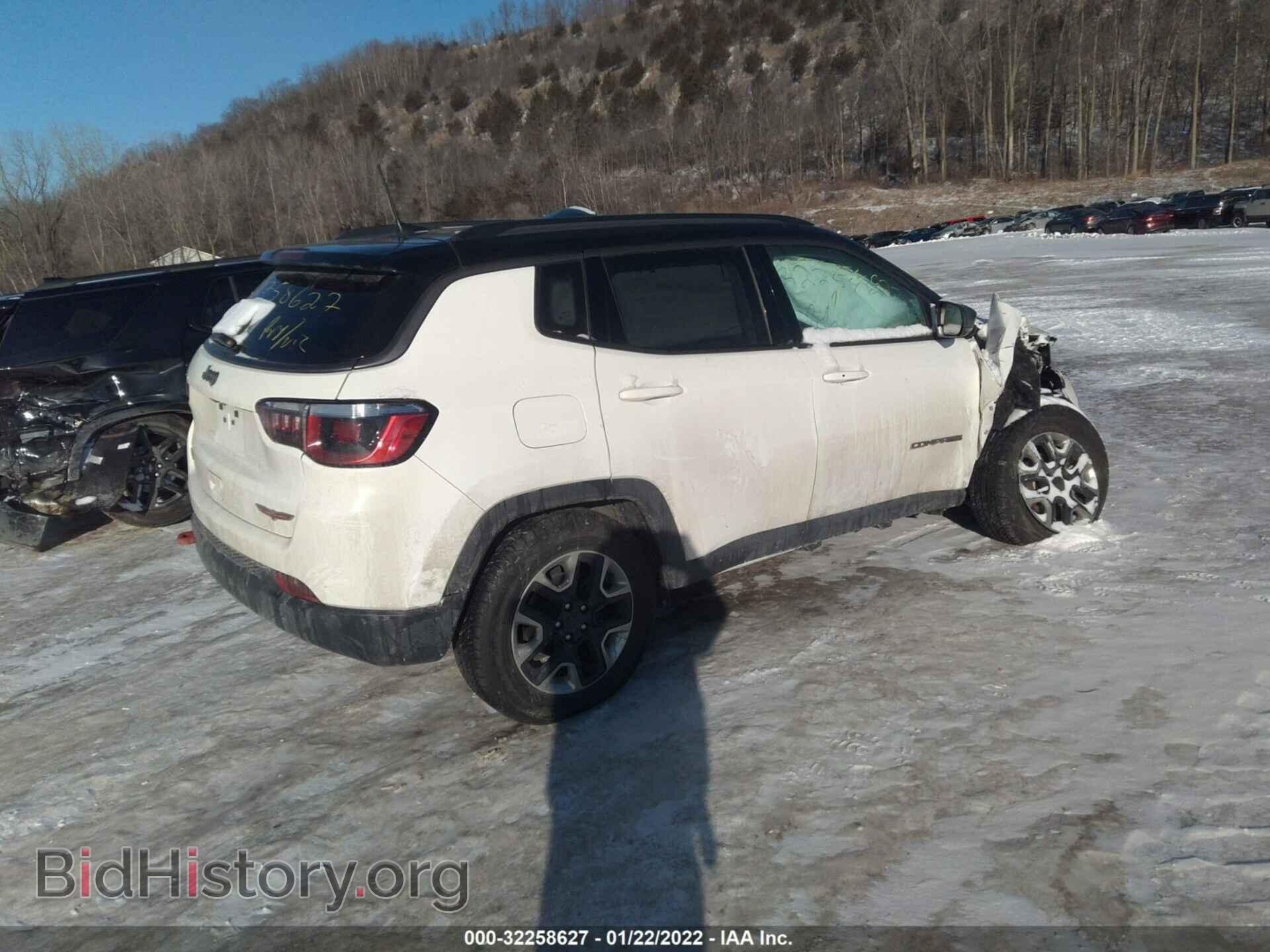 2017 JEEP COMPASS - VIN: 3C4NJDDB8HT616677 - Фото 3