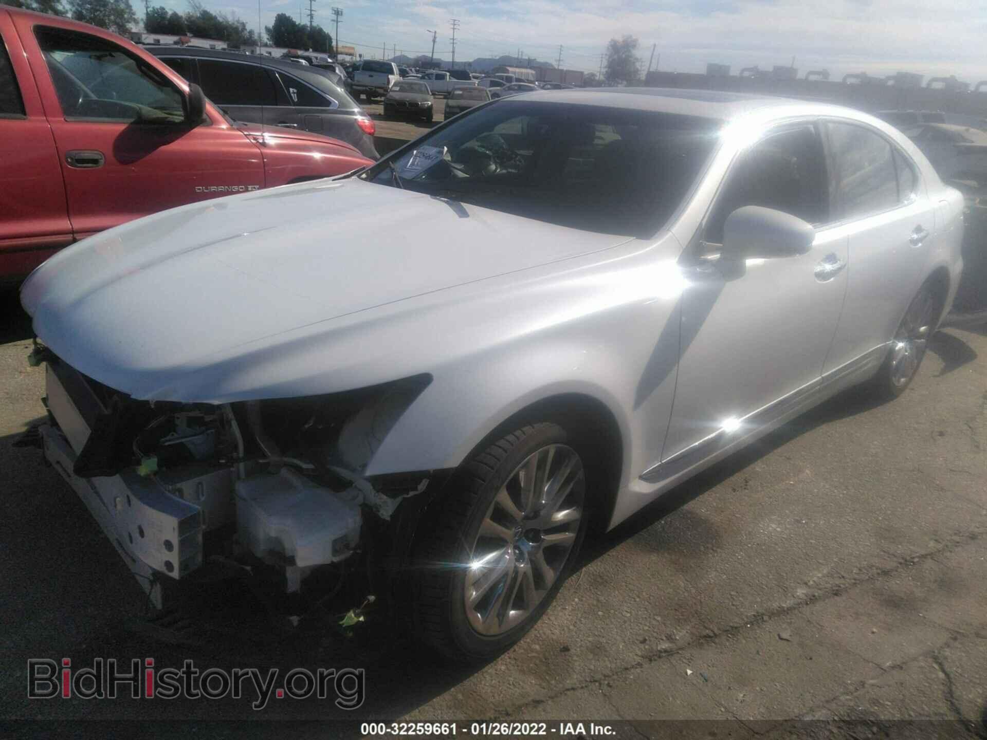 2017 LEXUS LS - VIN: JTHBL5EF3H5145167 - Фото 2