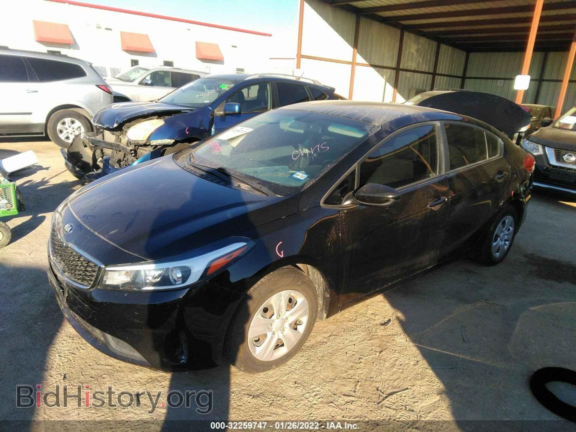 2017 KIA FORTE - VIN: 3KPFK4A77HE062702 - Фото 2