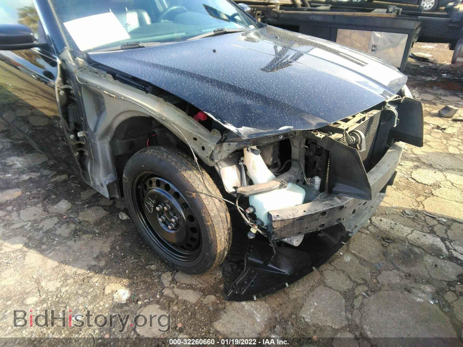 2014 CHRYSLER 300 - VIN: 2C3CCABG2EH138490 - Фото 6