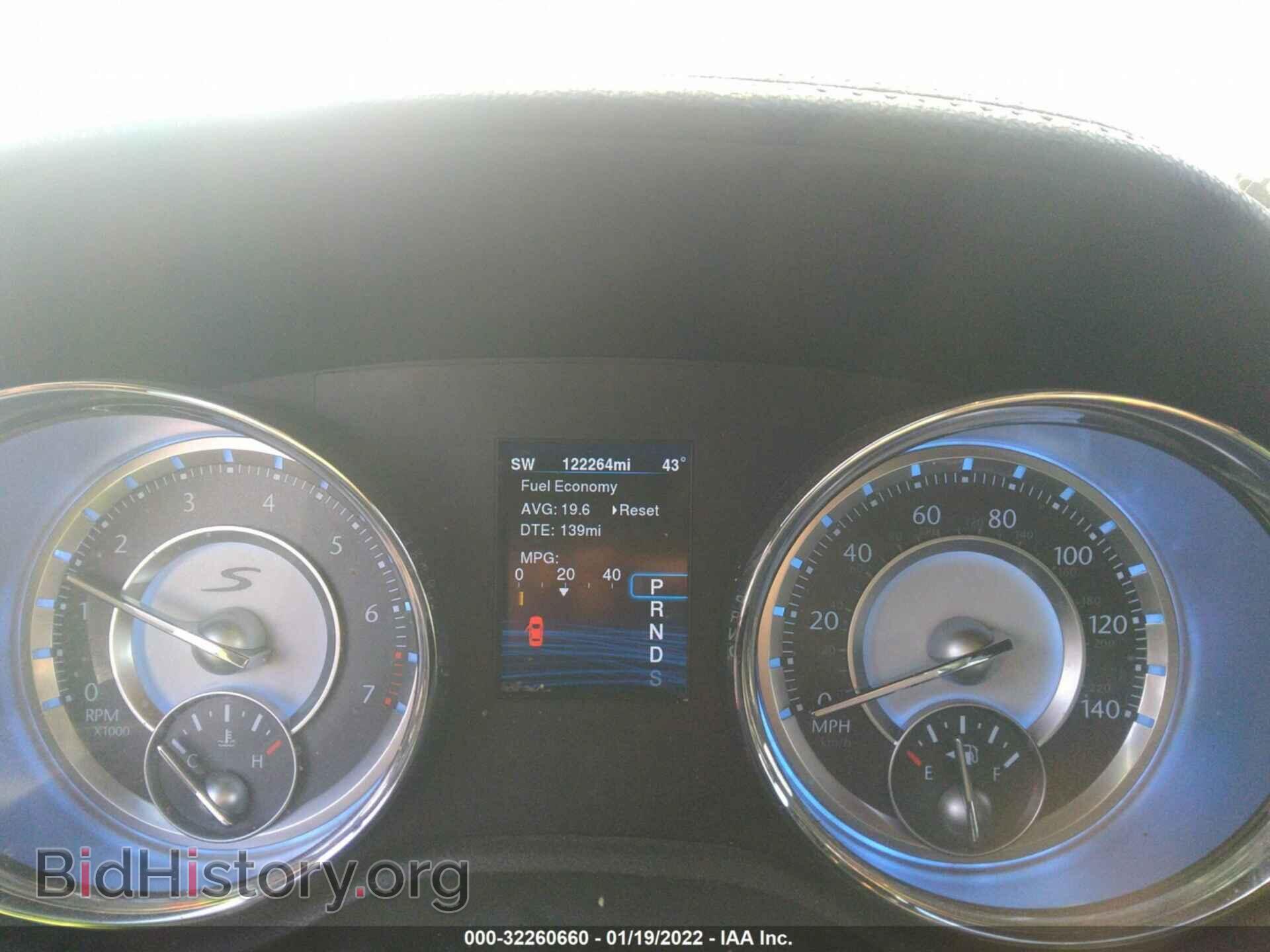2014 CHRYSLER 300 - VIN: 2C3CCABG2EH138490 - Фото 7