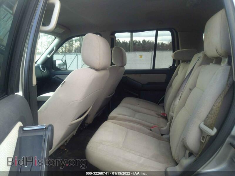 2008 Ford EXPLORER (VIN 1FMEU63E68UB10751) — photo 8 of 11