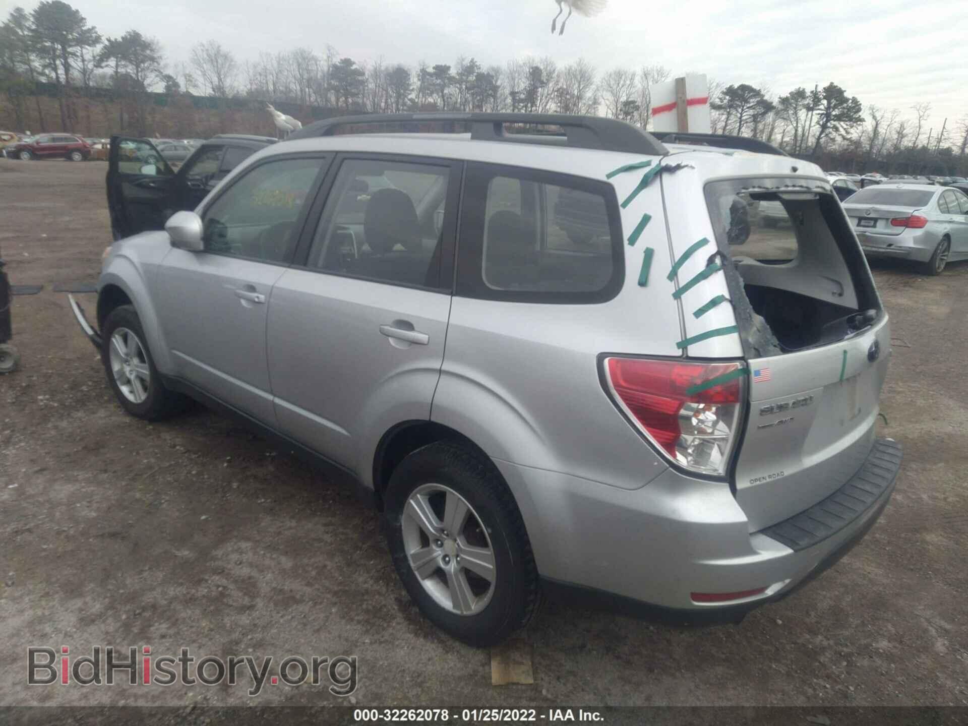 2011 SUBARU FORESTER - VIN: JF2SHABC1BH770020 - Фото 3