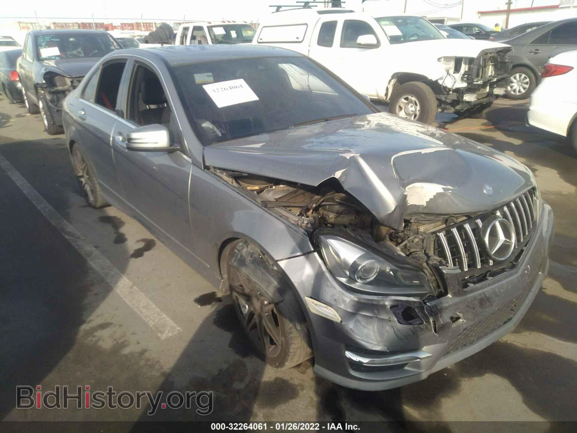 Фотография WDDGF4HB0DR256334 - MERCEDES-BENZ C-CLASS 2013