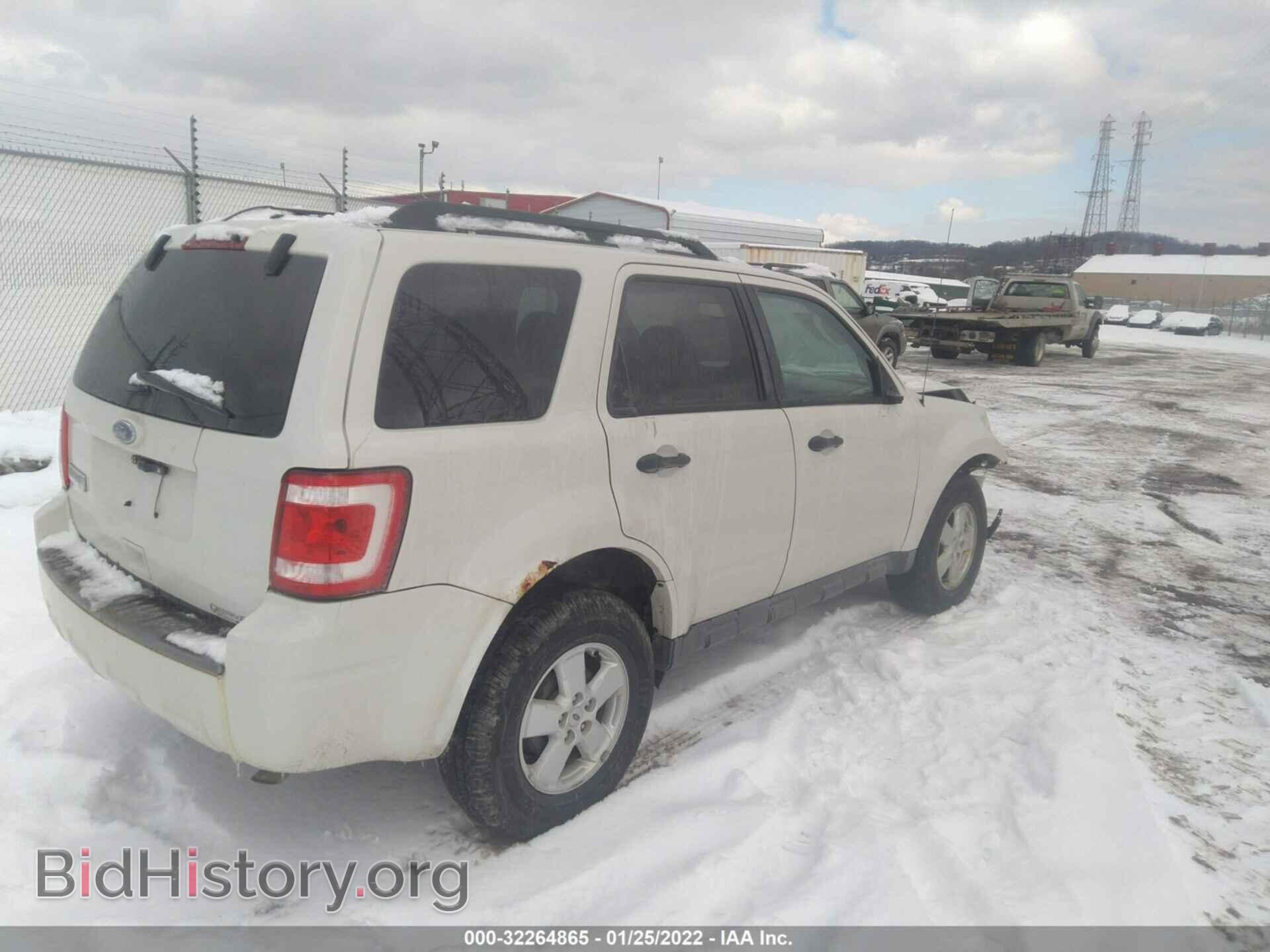 2010 FORD ESCAPE - VIN: 1FMCU0D79AKB89032 - Фото 4