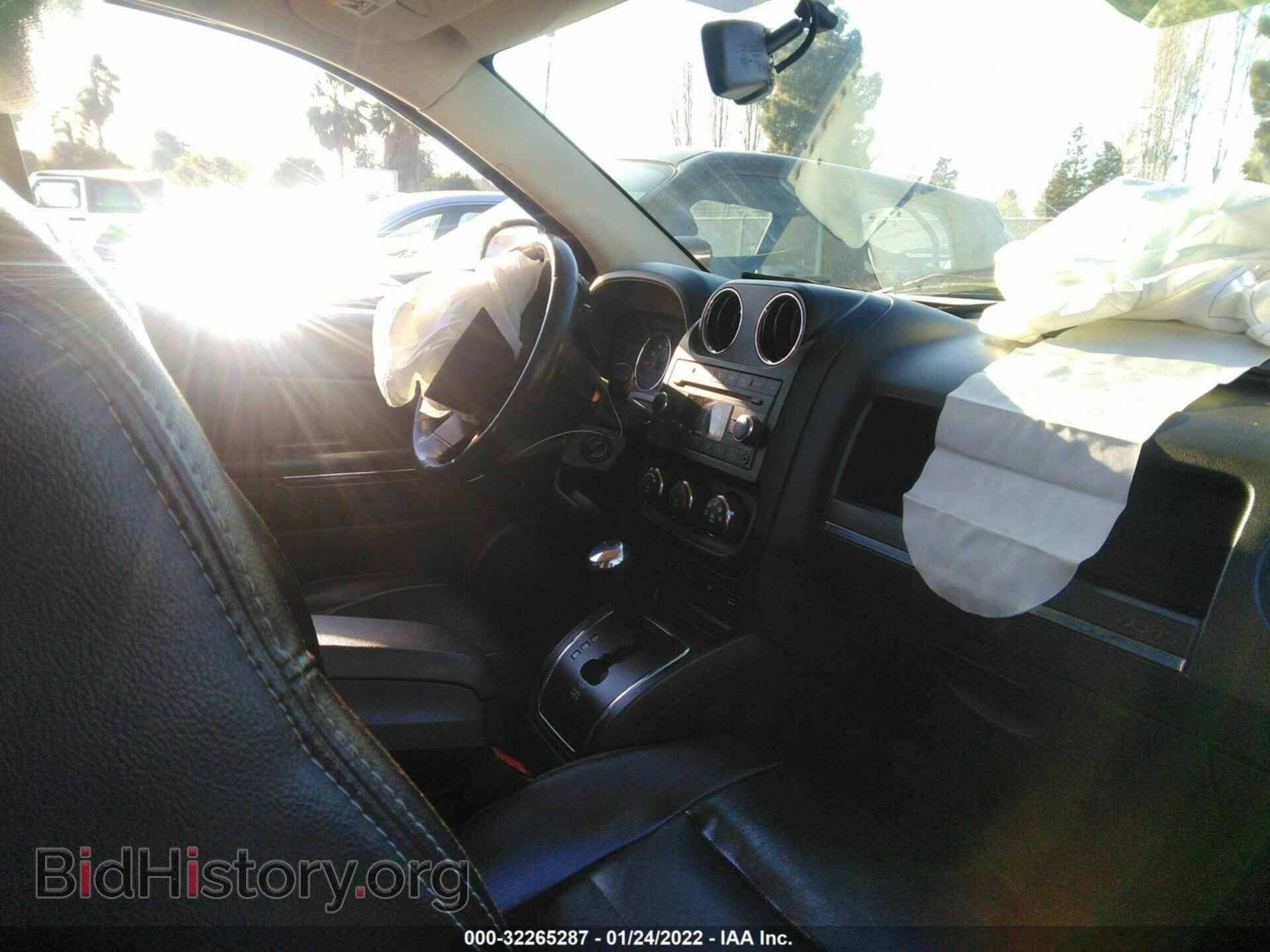 2010 JEEP COMPASS - VIN: 1J4NT5FBXAD640885 - Фото 5