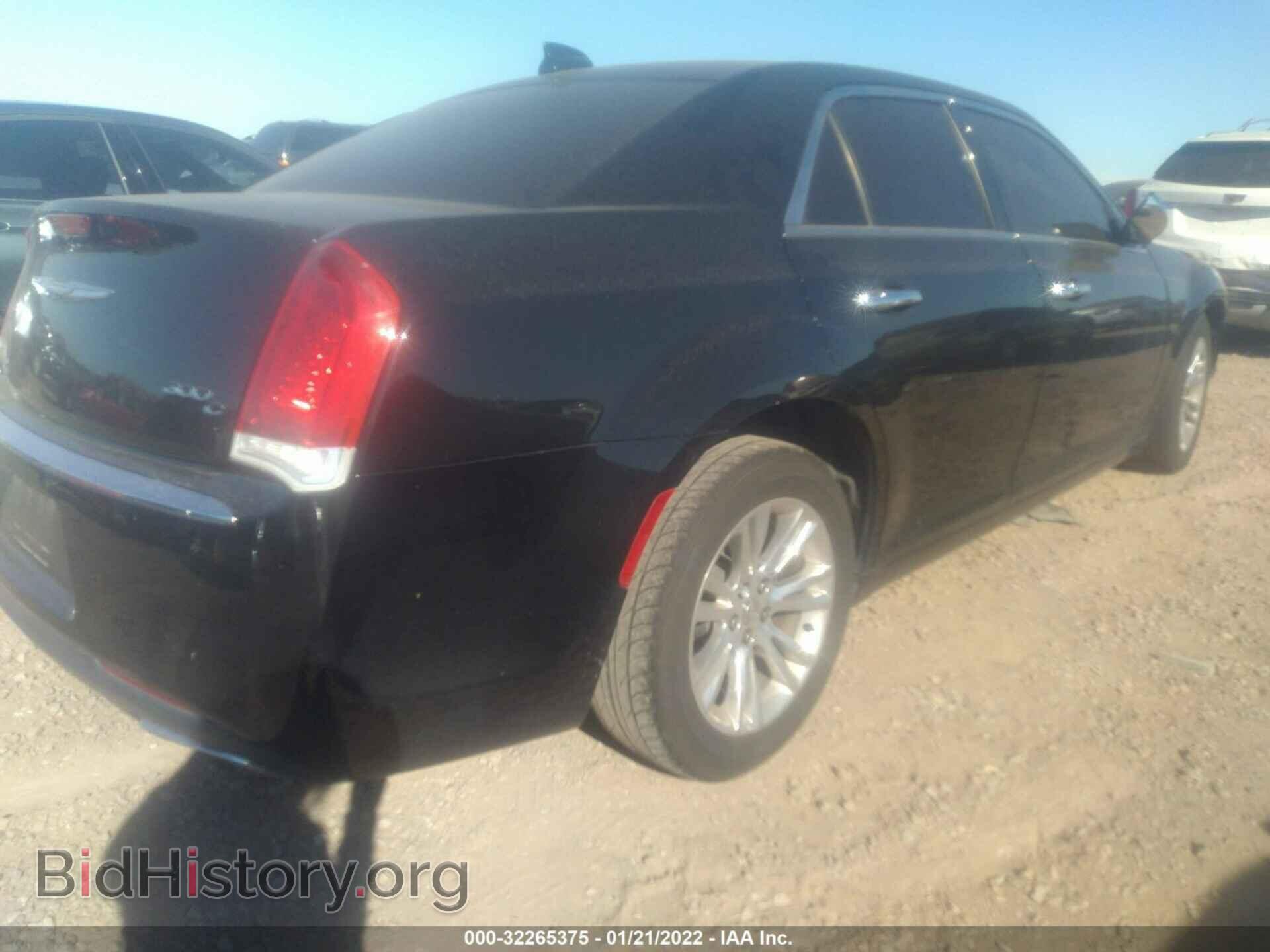 2017 CHRYSLER 300 - VIN: 2C3CCAEG5HH570958 - Фото 4