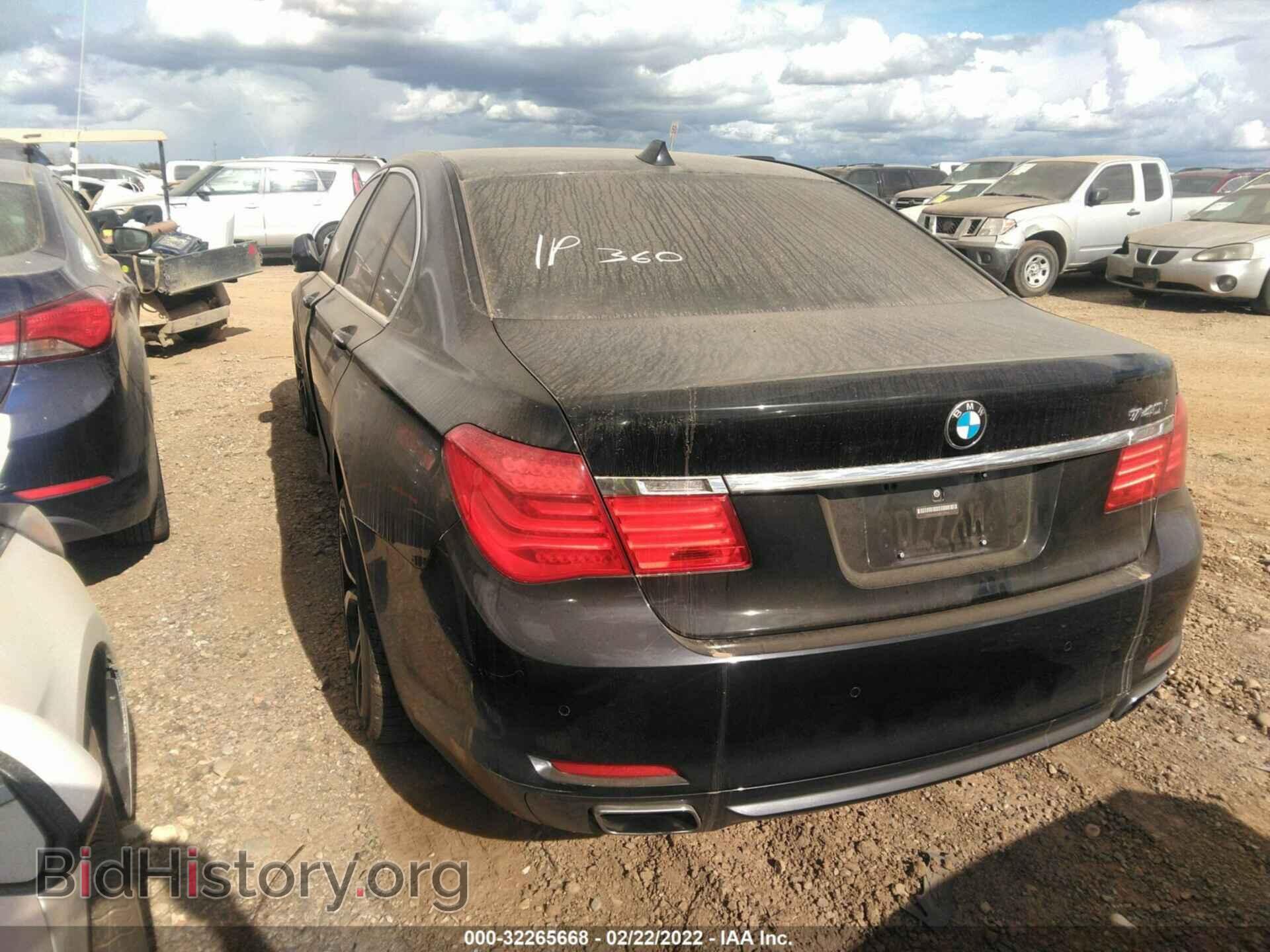 2011 BMW 7 SERIES - VIN: WBAKA4C58BC392437 - Фото 3