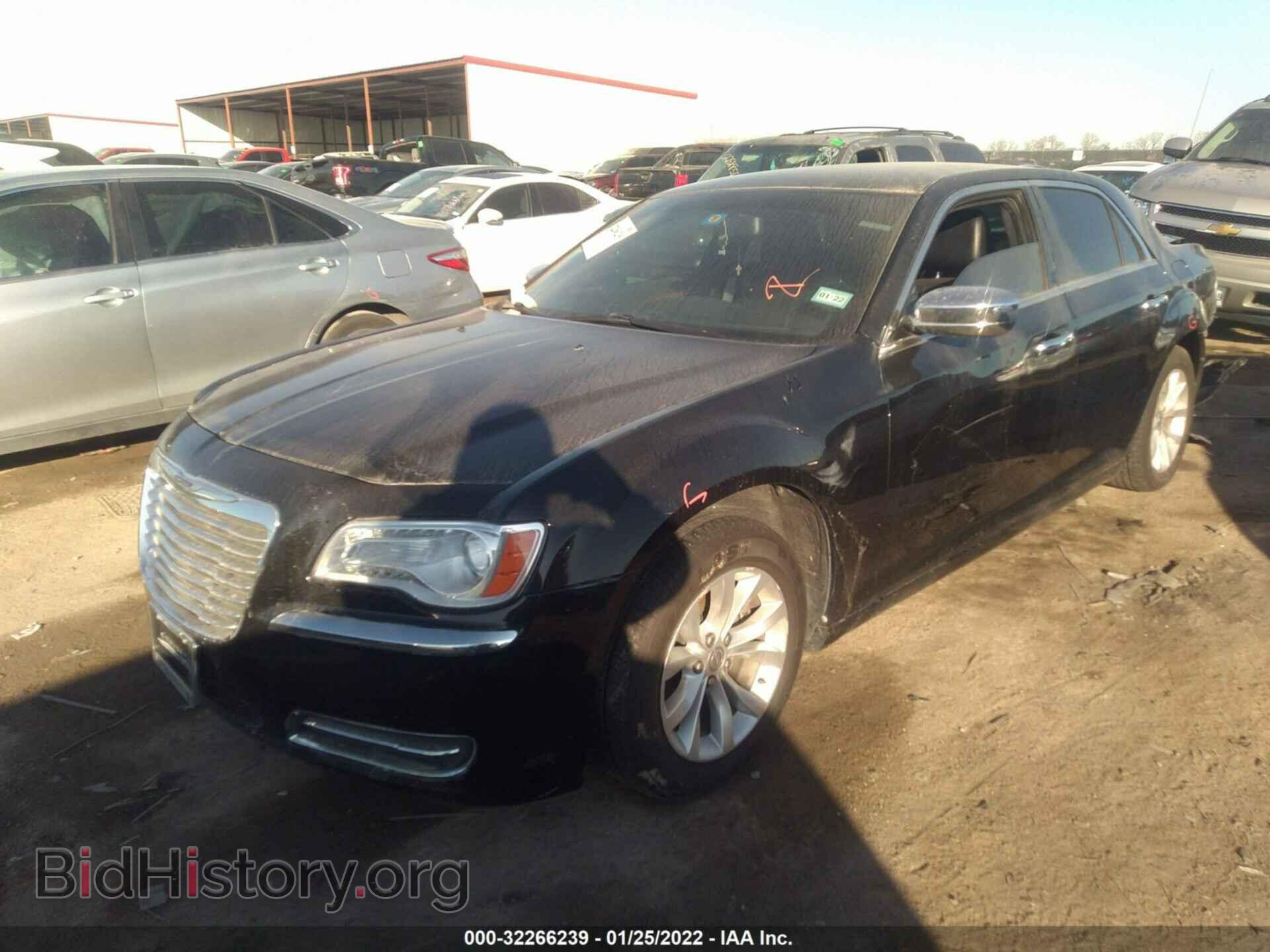 2014 CHRYSLER 300 - VIN: 2C3CCAAG4EH379954 - Фото 2