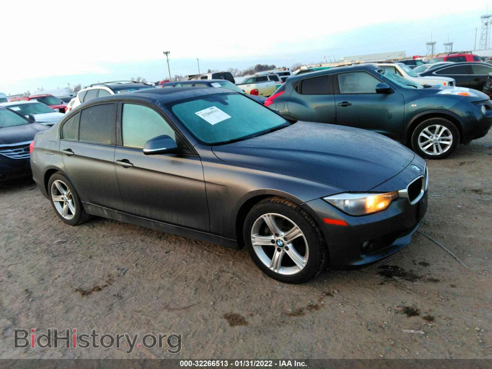 Photo WBA3A5C58DF357697 - BMW 3 SERIES 2013
